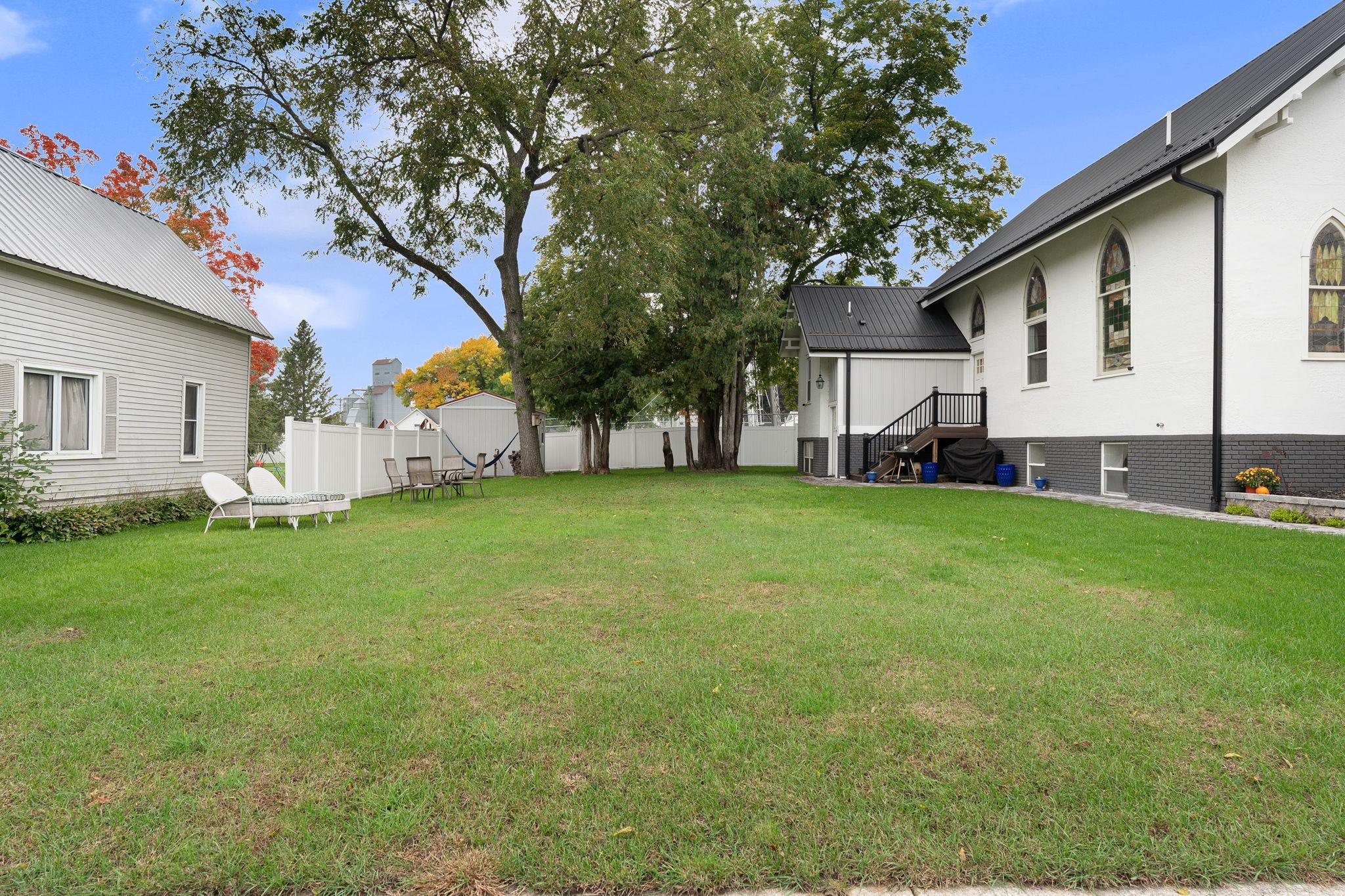 main property photo 79