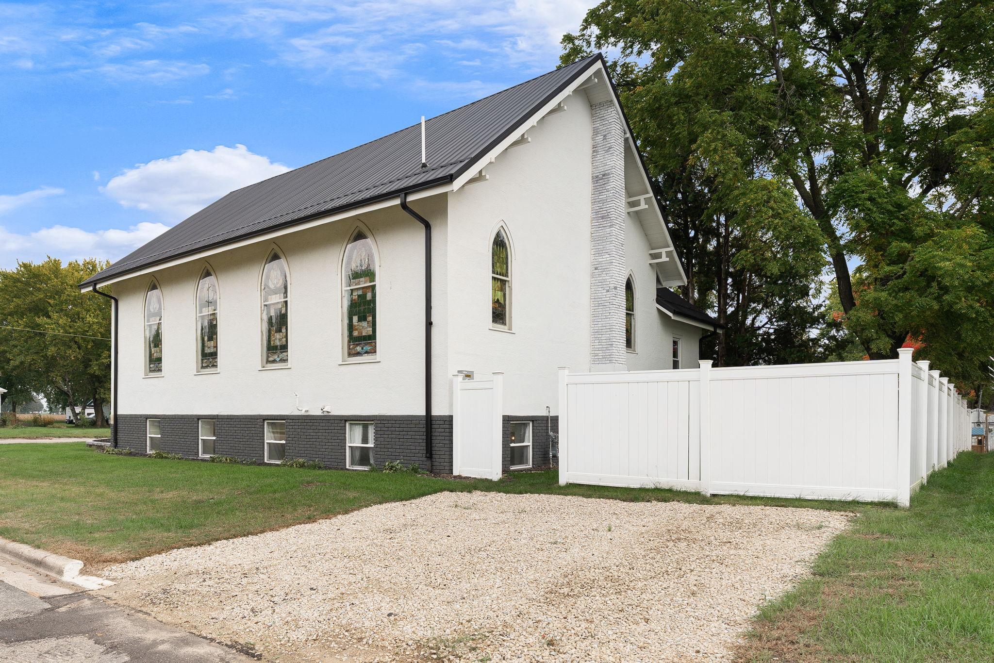 main property photo 80