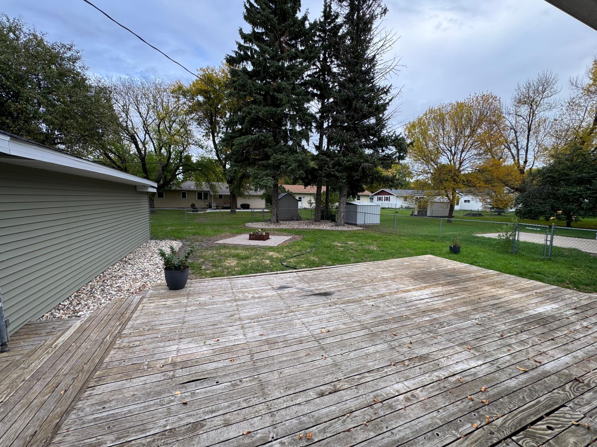main property photo 16