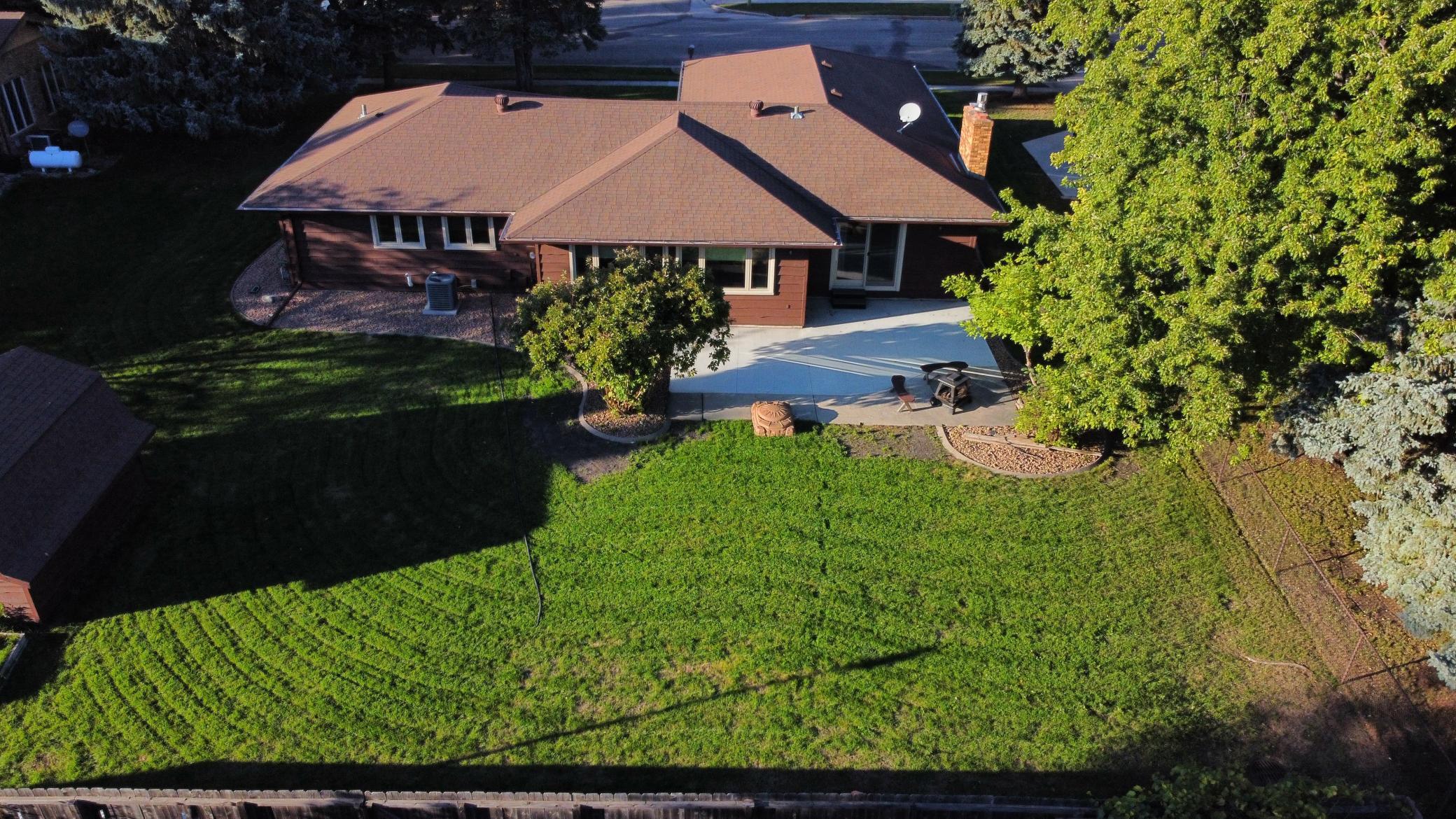 main property photo 37