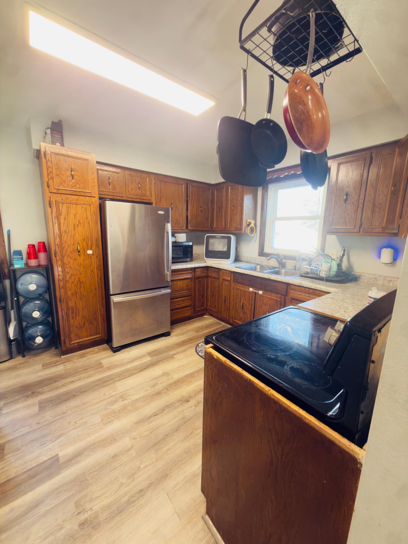 main property photo 9