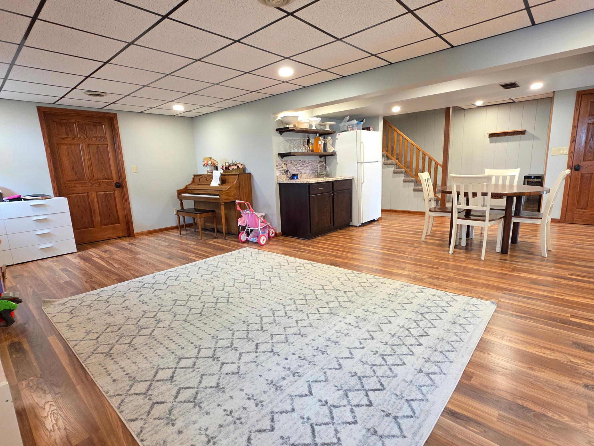 main property photo 50