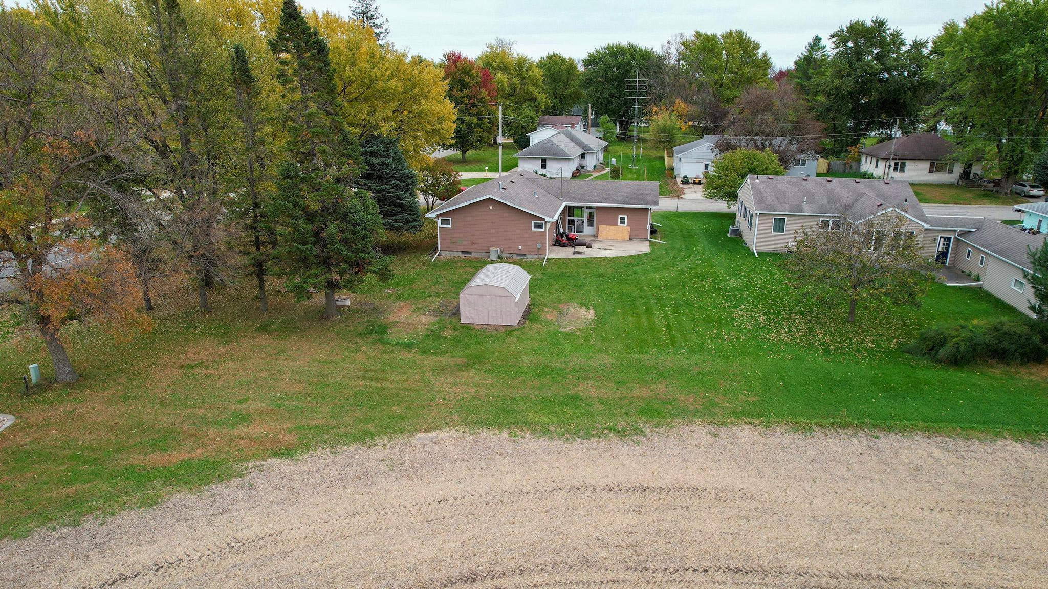 main property photo 26