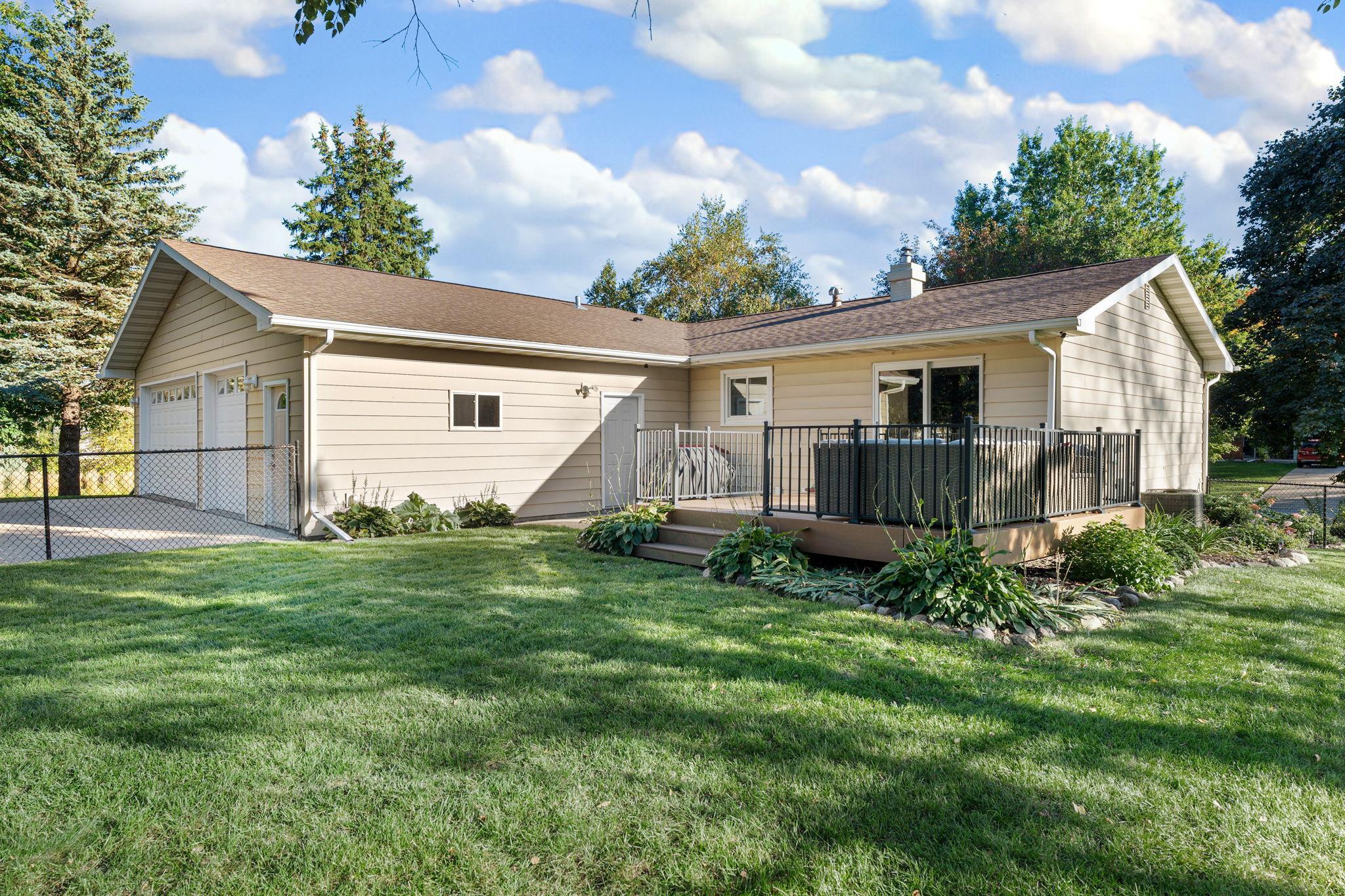 main property photo 7