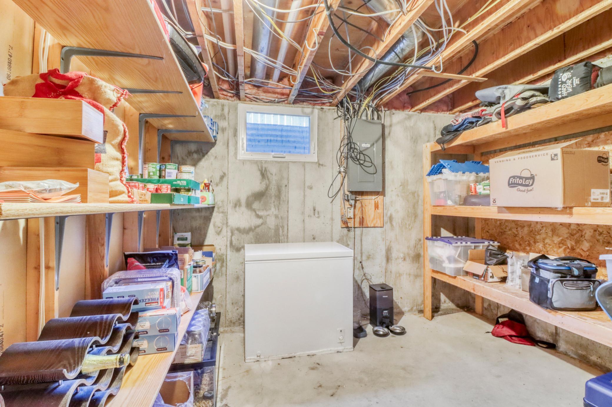 main property photo 38