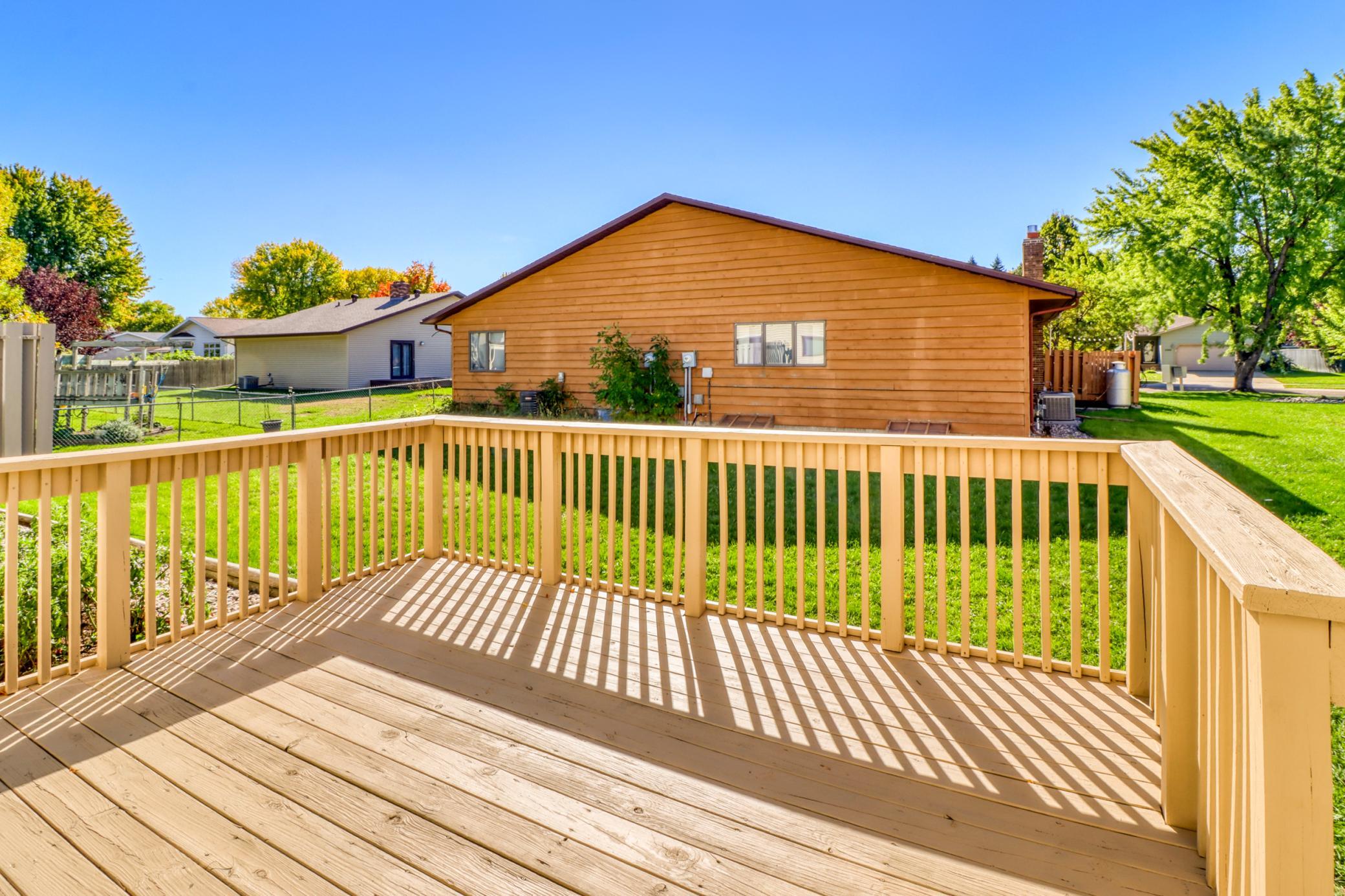 main property photo 40