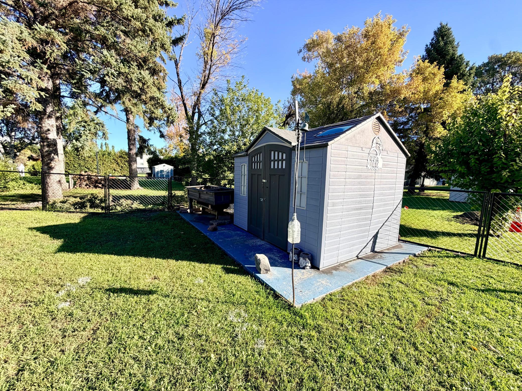 main property photo 28