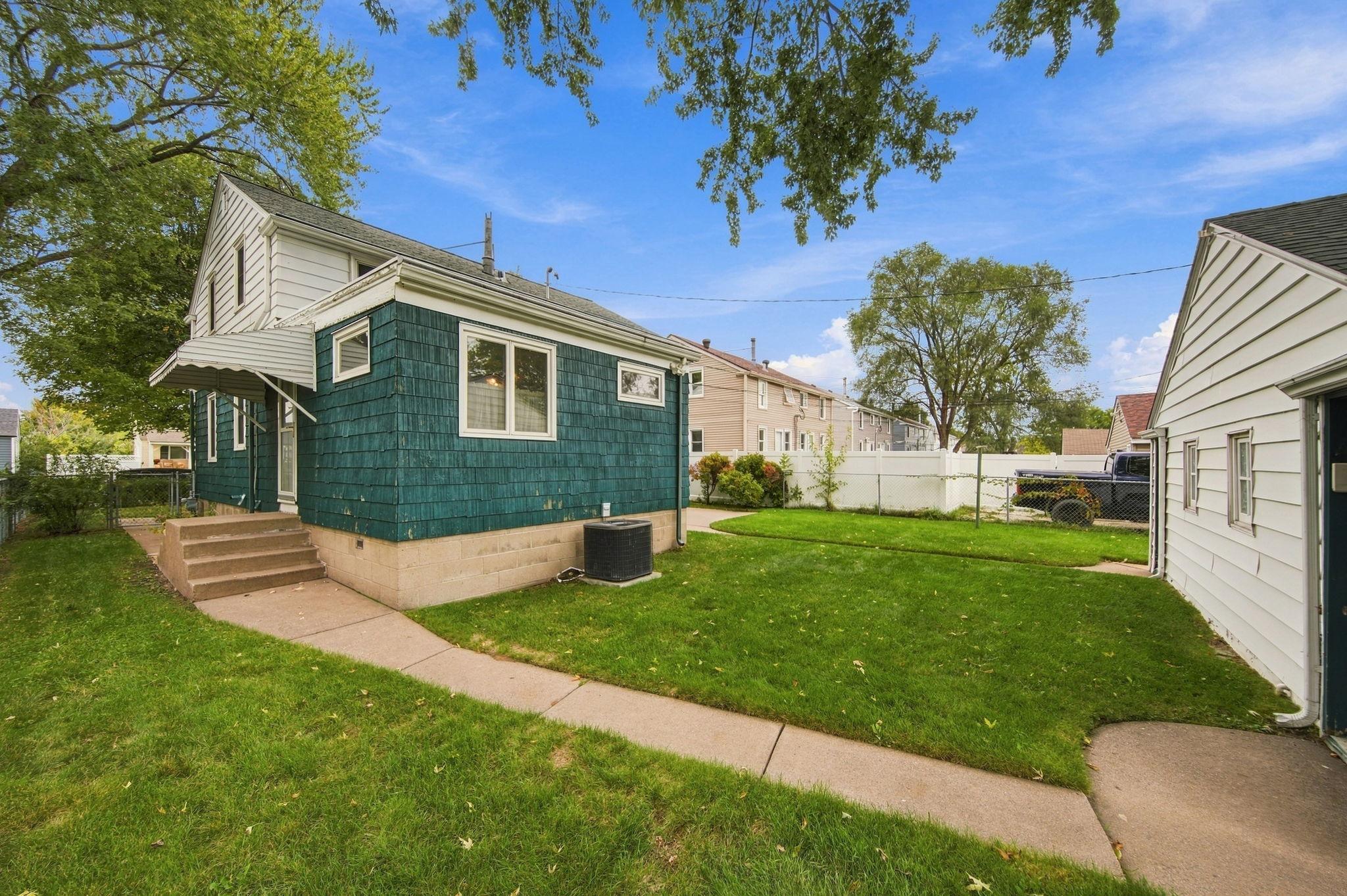 main property photo 19