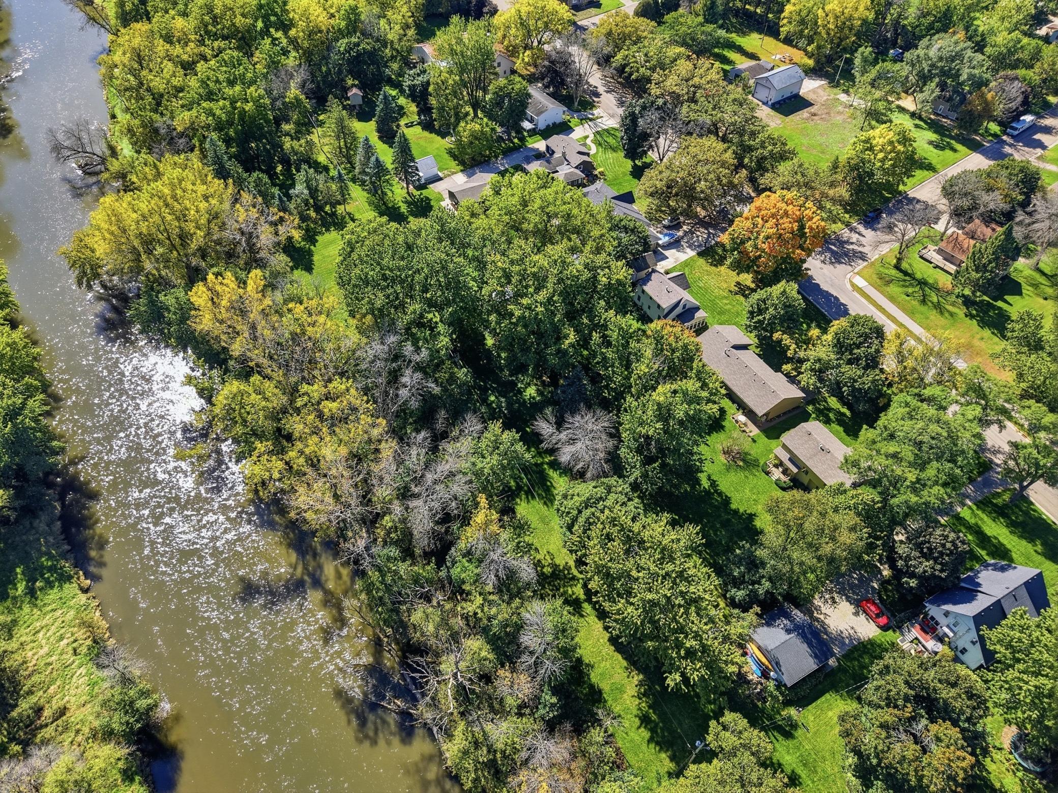 main property photo 35