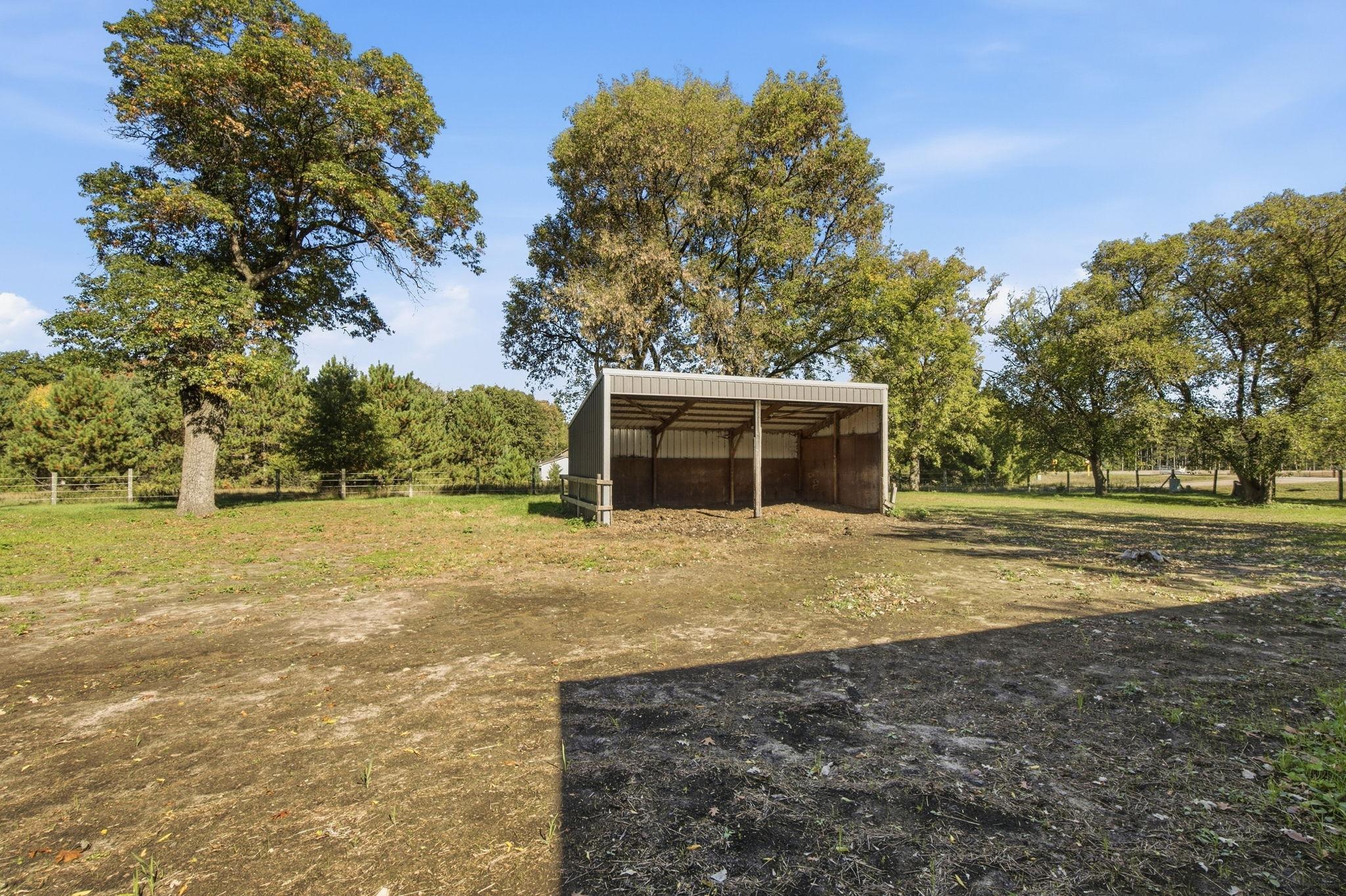 main property photo 25