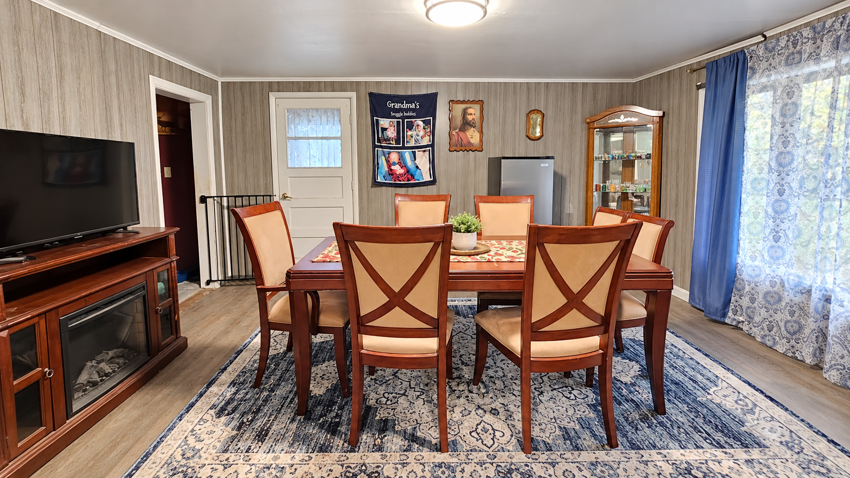 main property photo 10