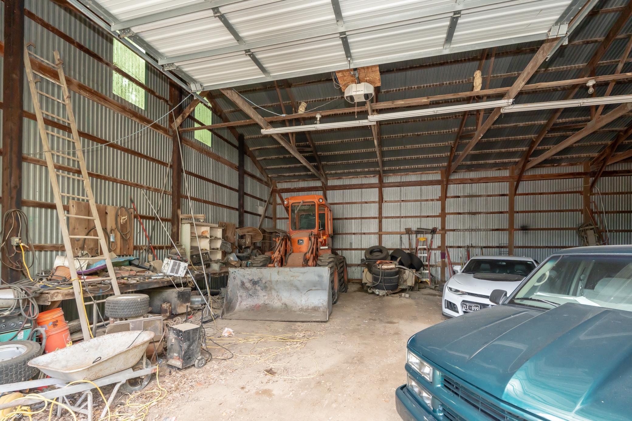 main property photo 25