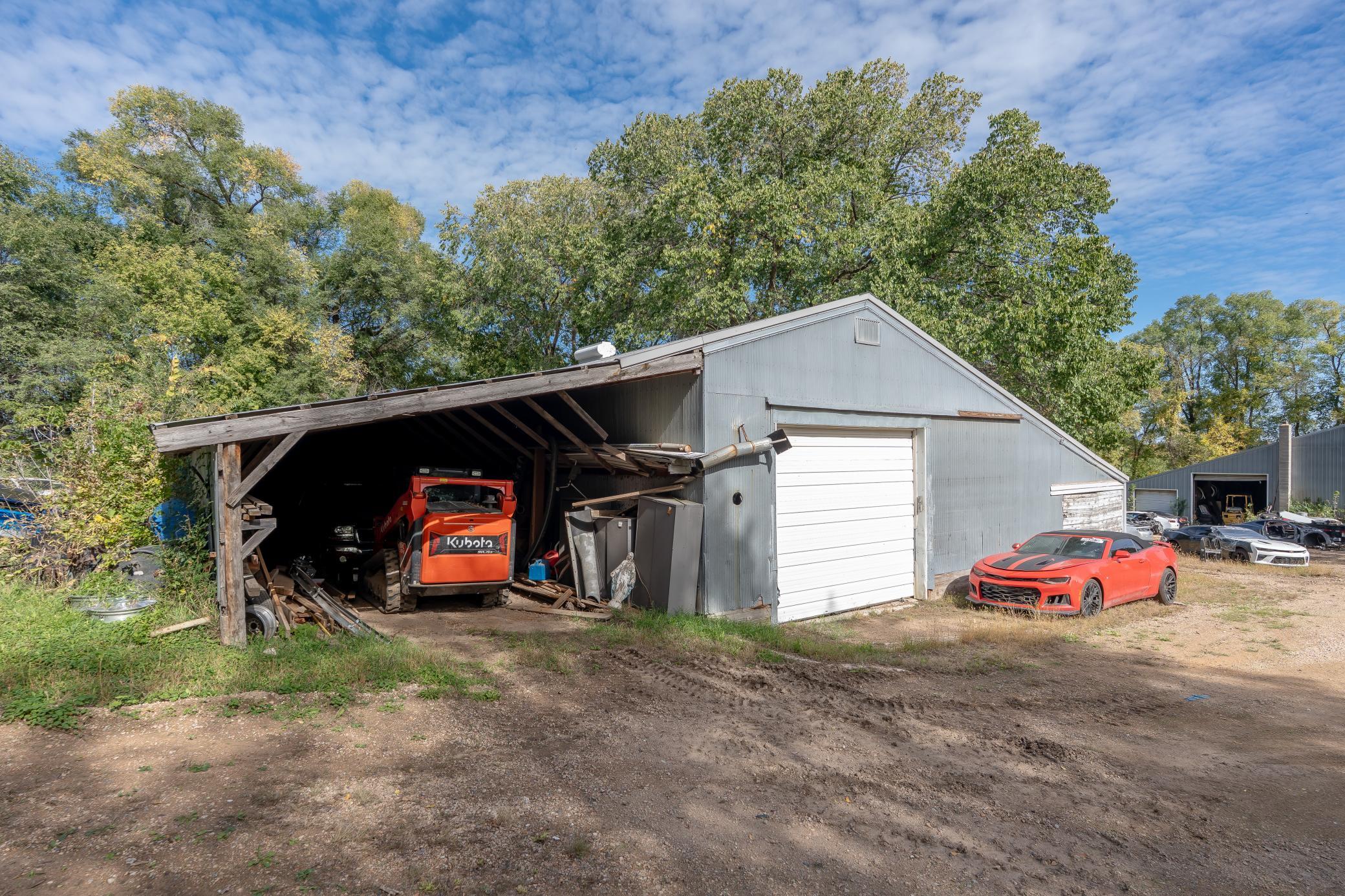 main property photo 29