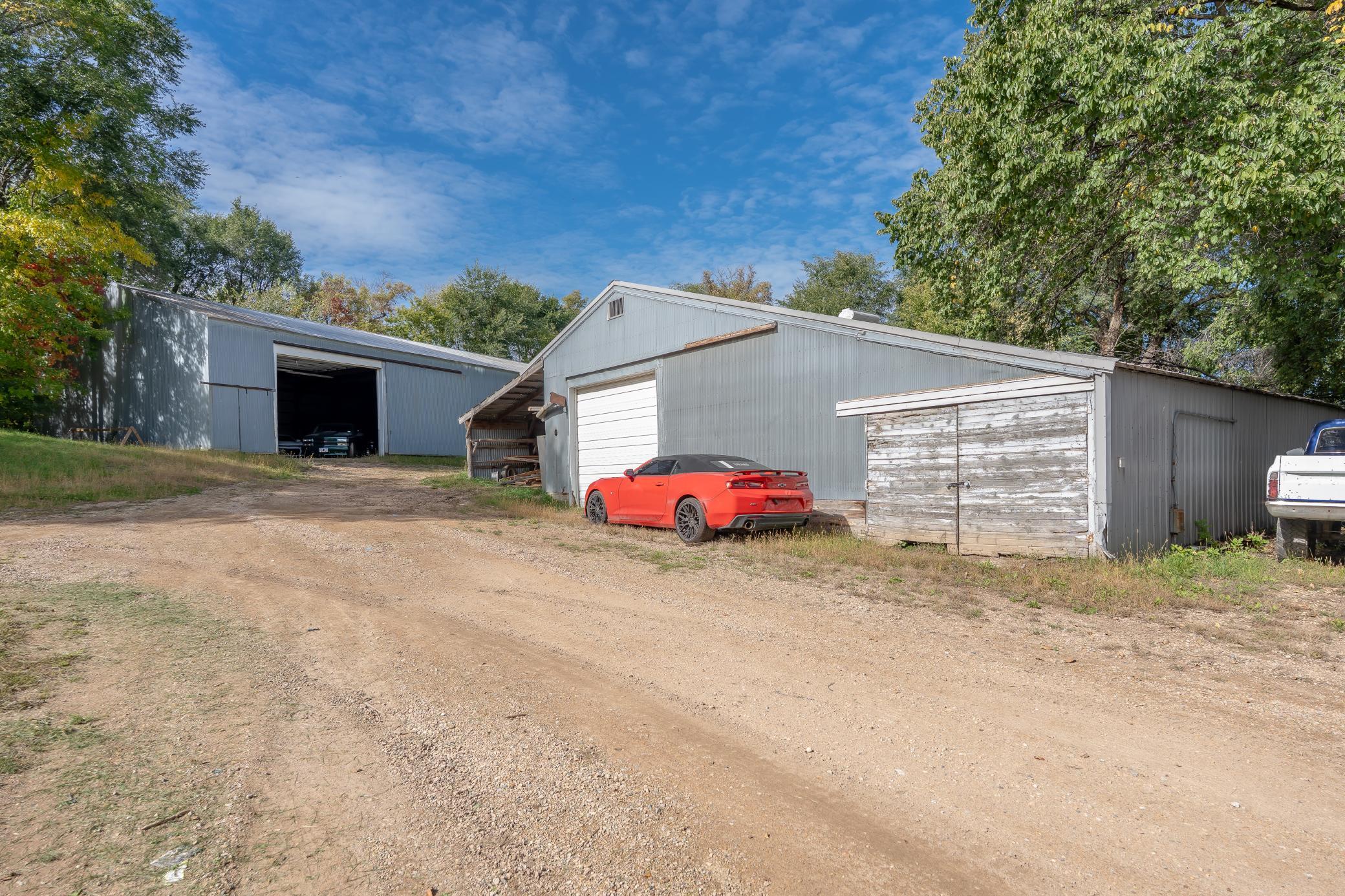 main property photo 30