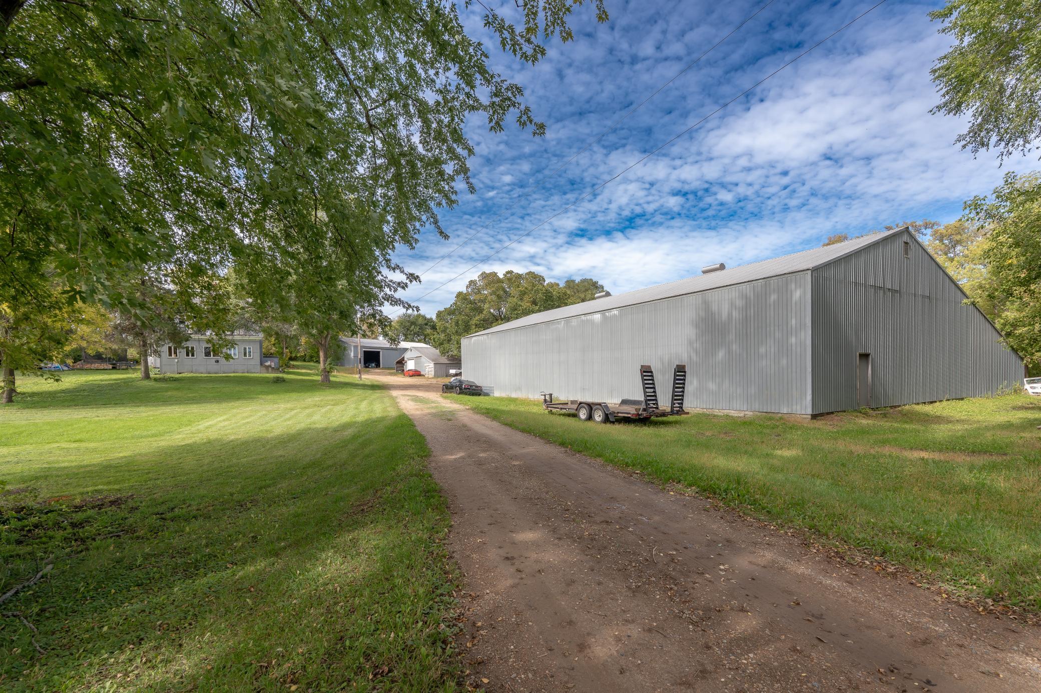 main property photo 37