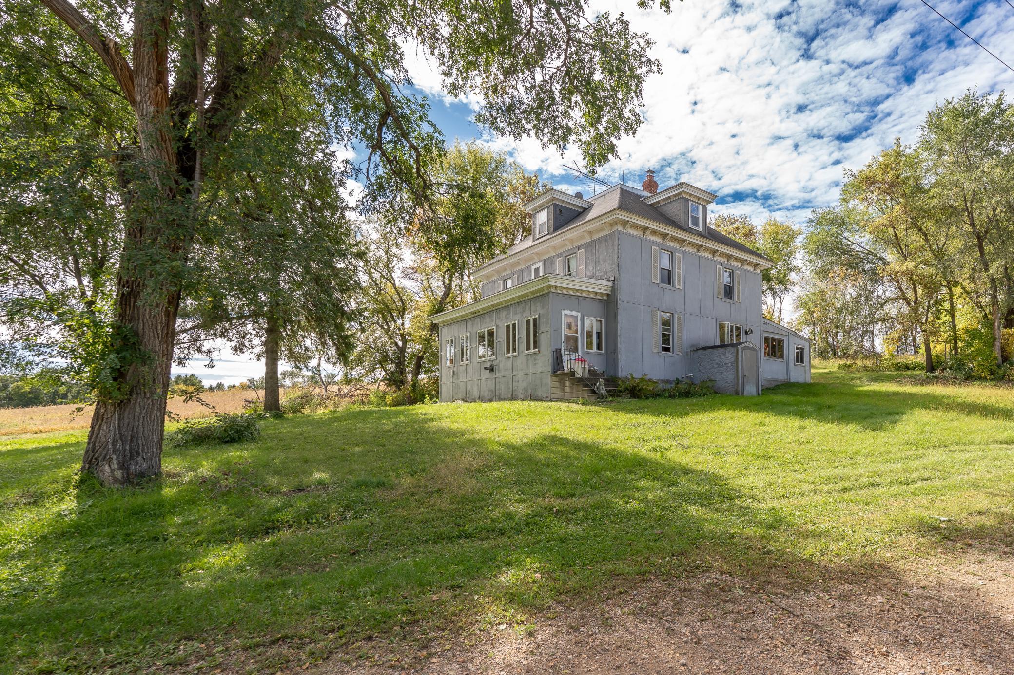 main property photo 41