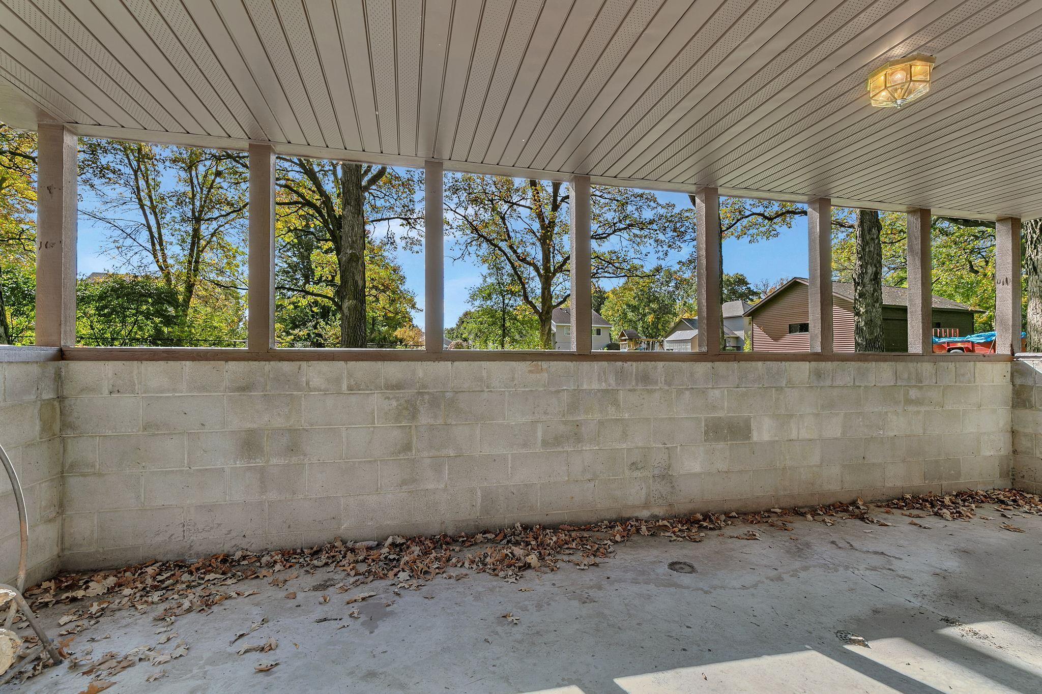 main property photo 33