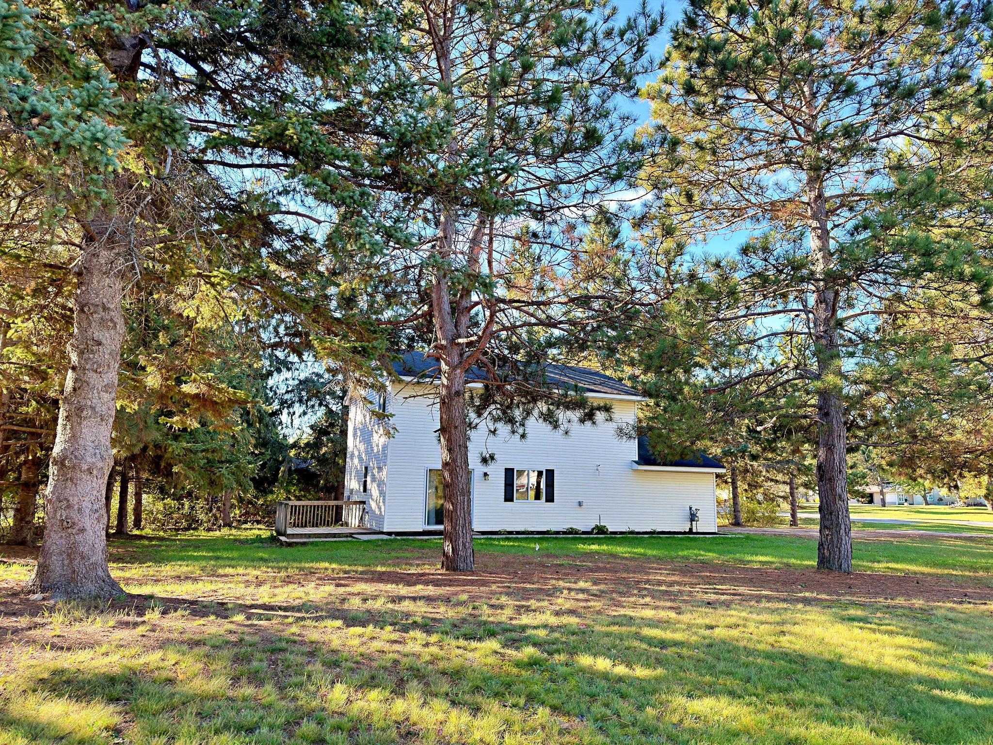 main property photo 30