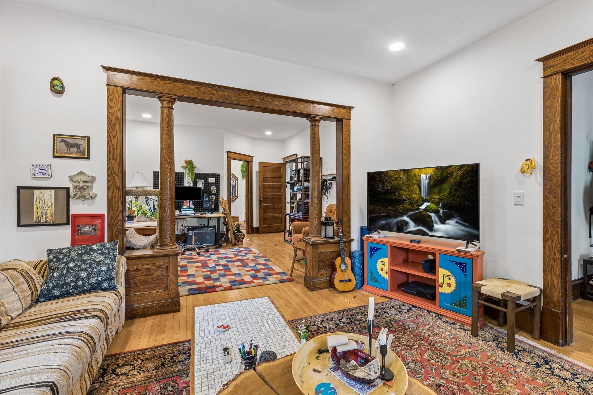 main property photo 5