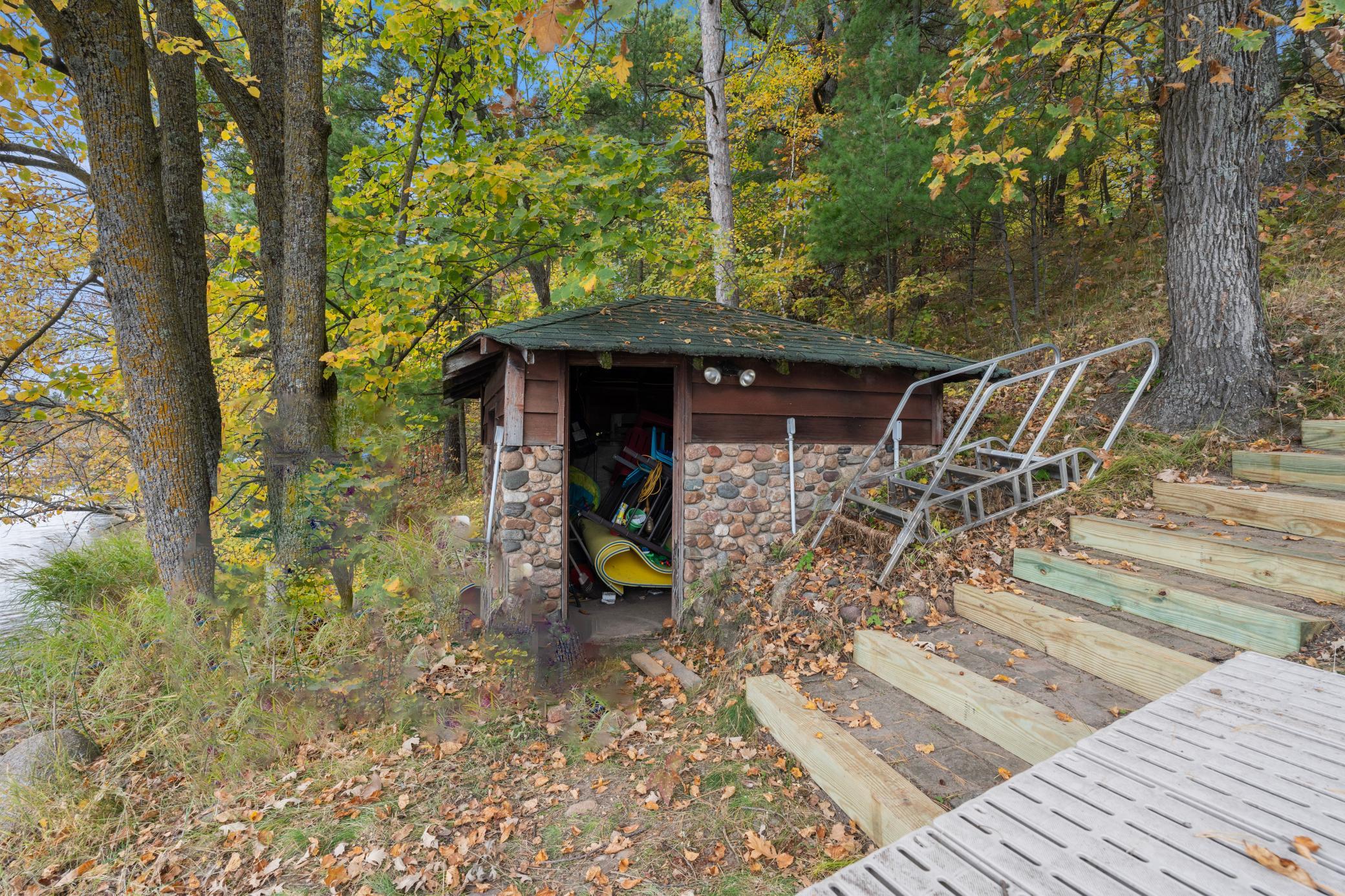 main property photo 59