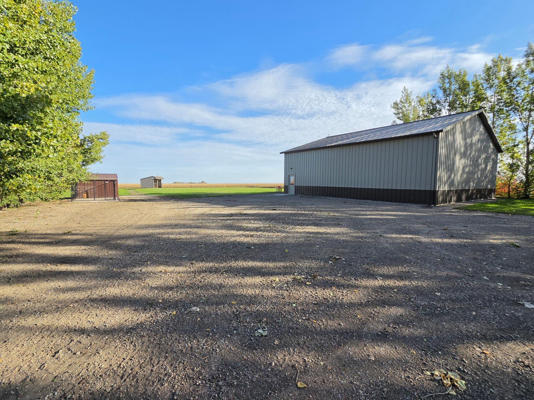 main property photo 18