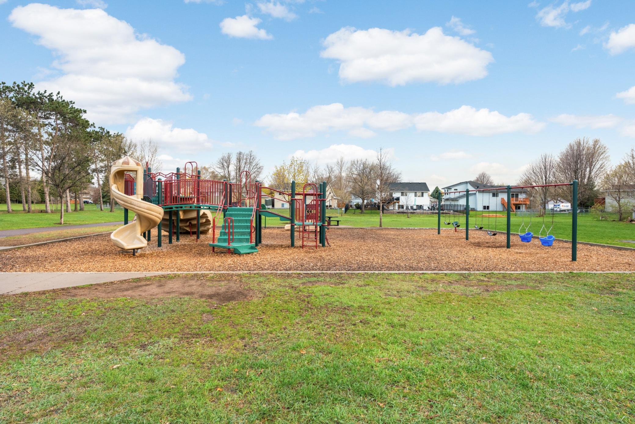 main property photo 40