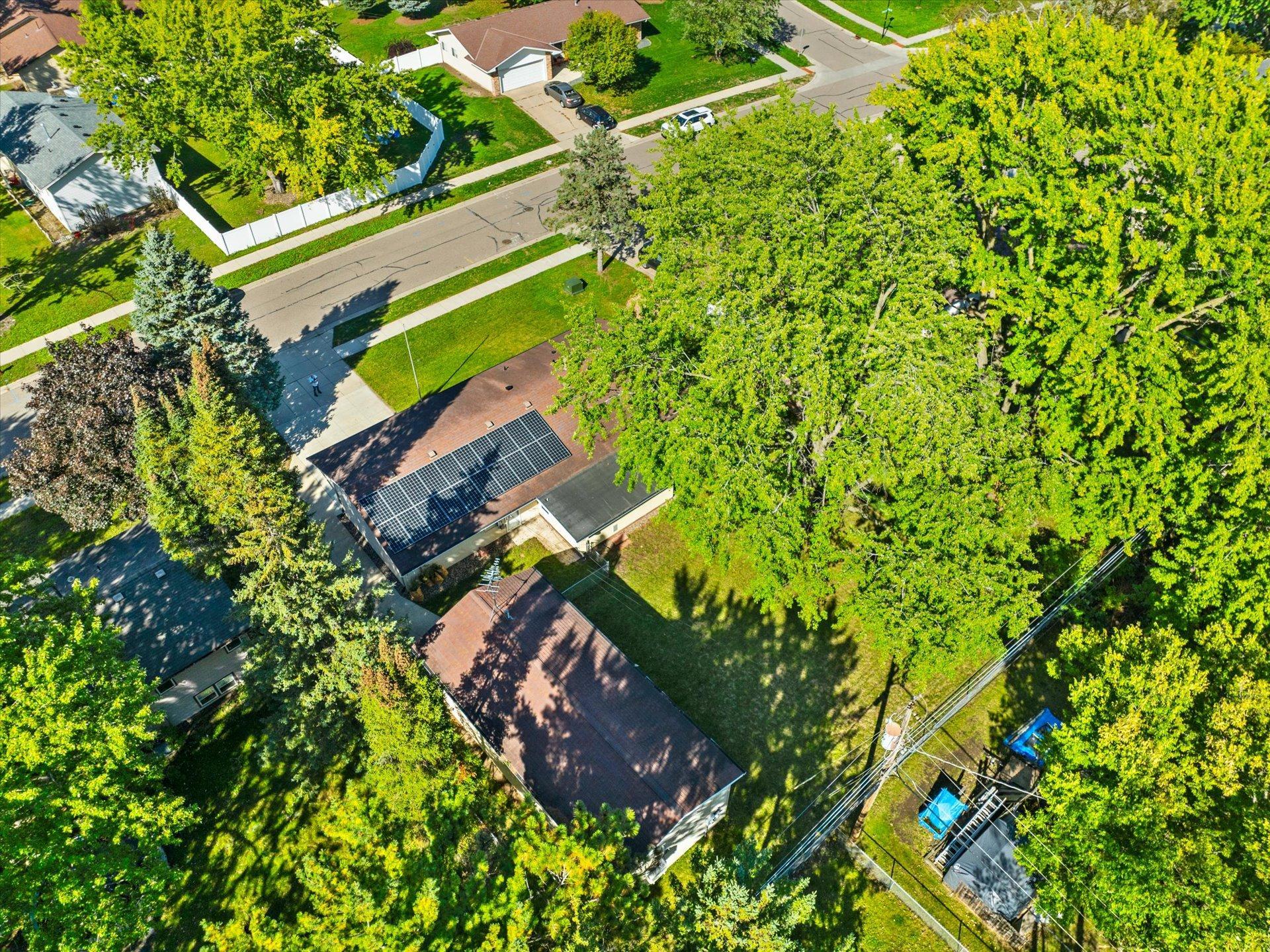 main property photo 40