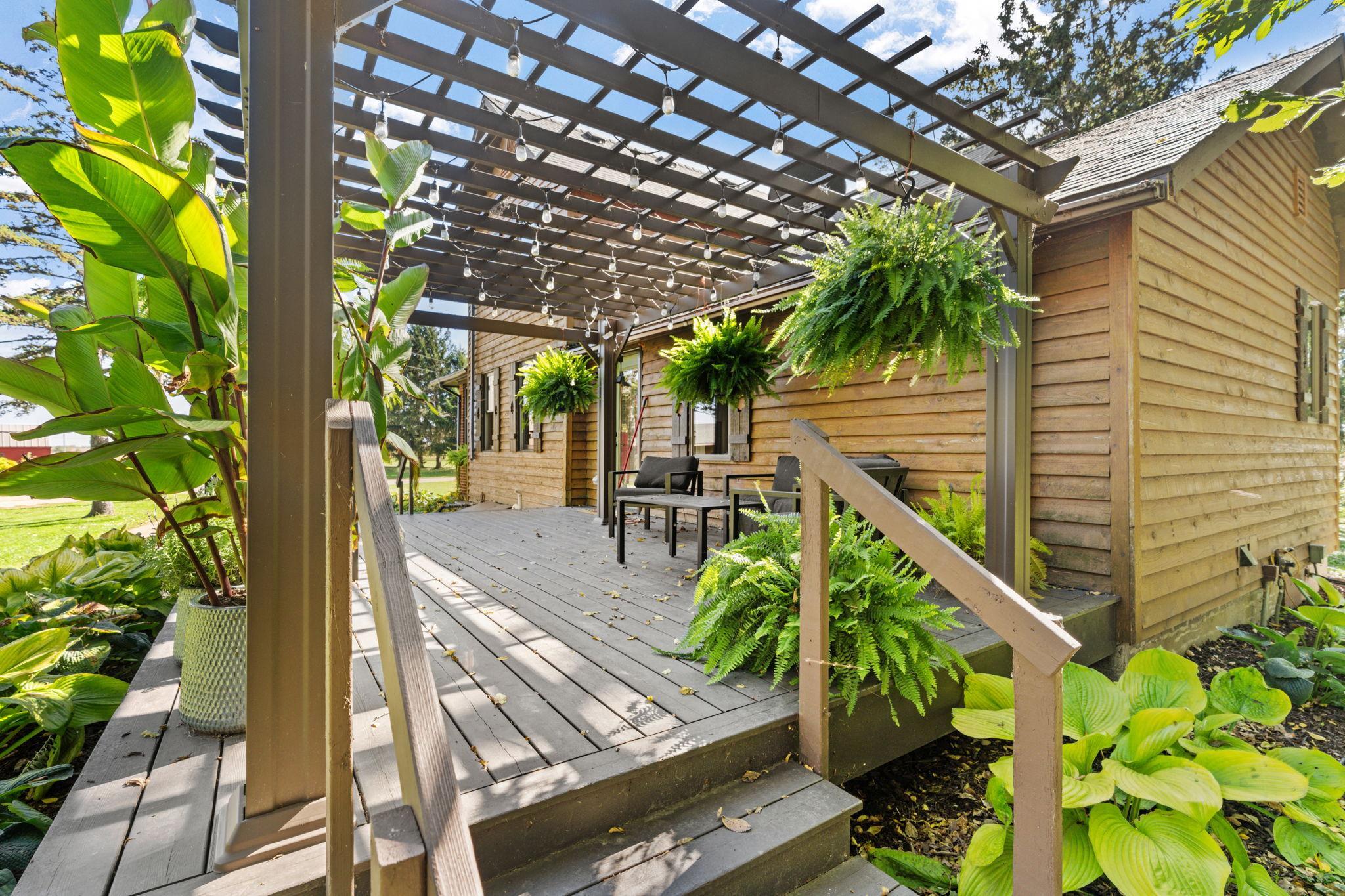 main property photo 33