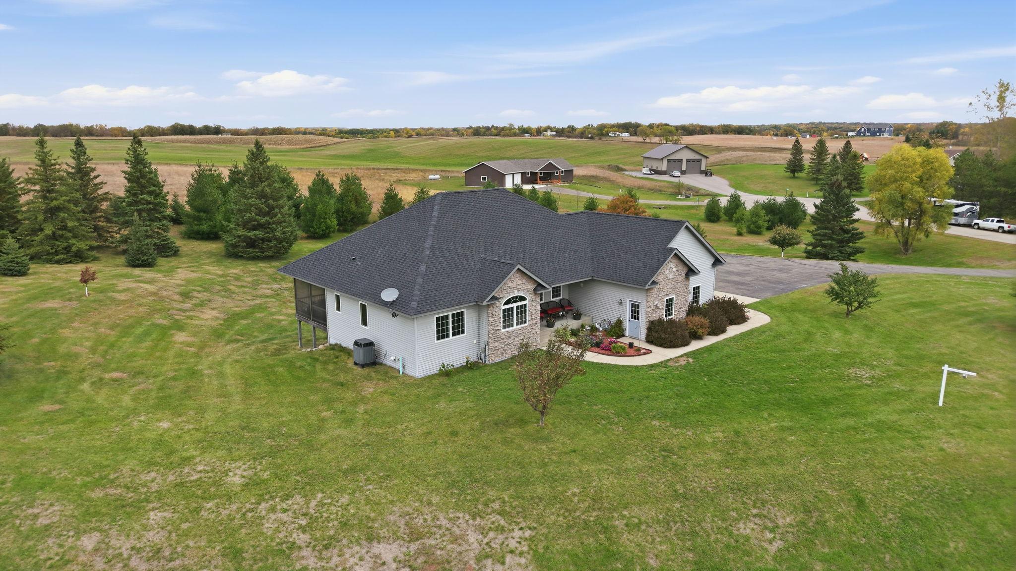 main property photo 50