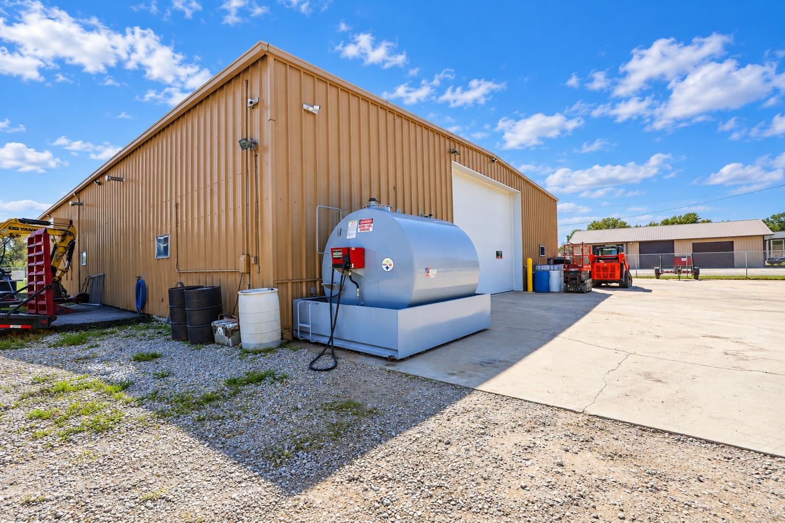main property photo 19