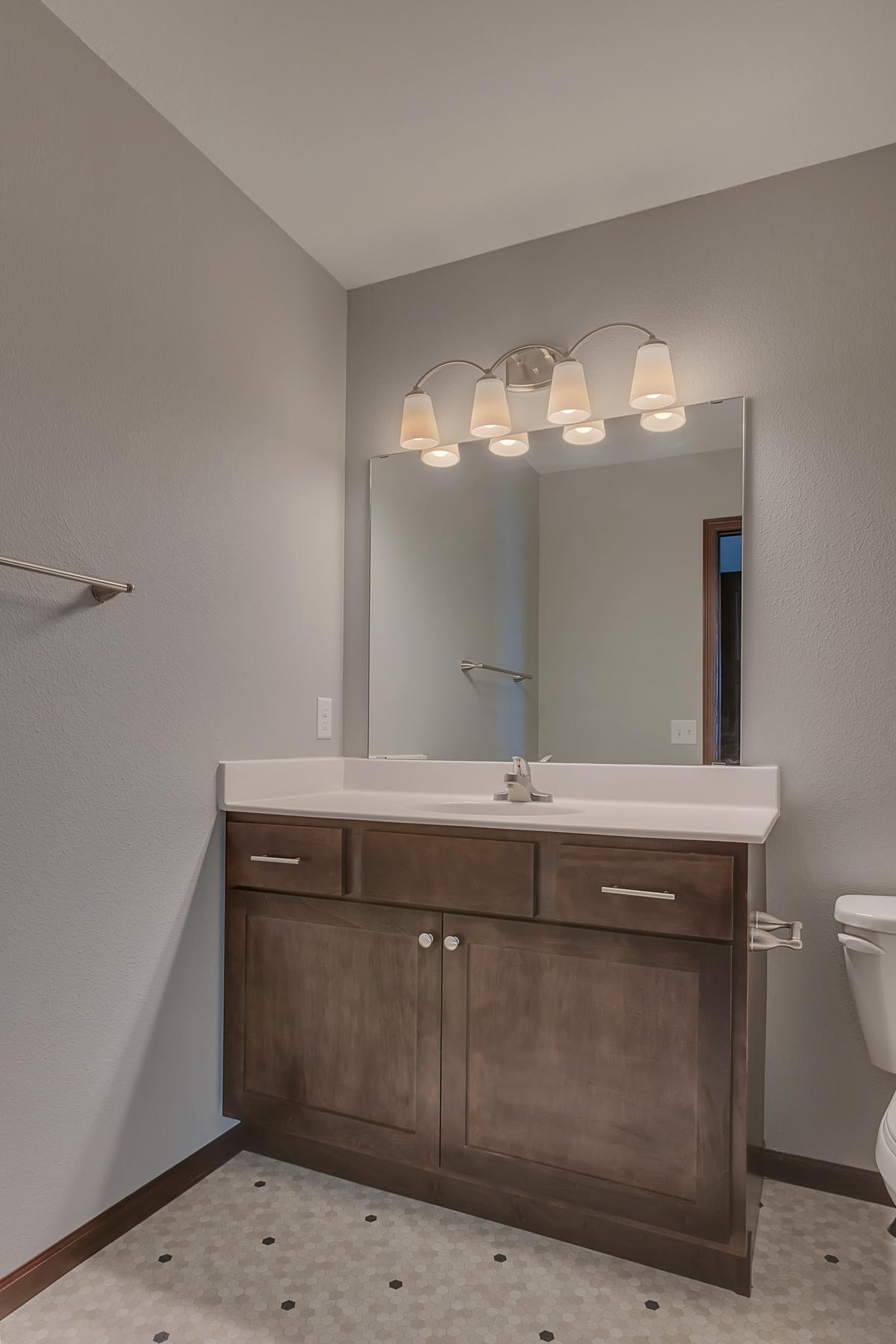property viewer photo 16