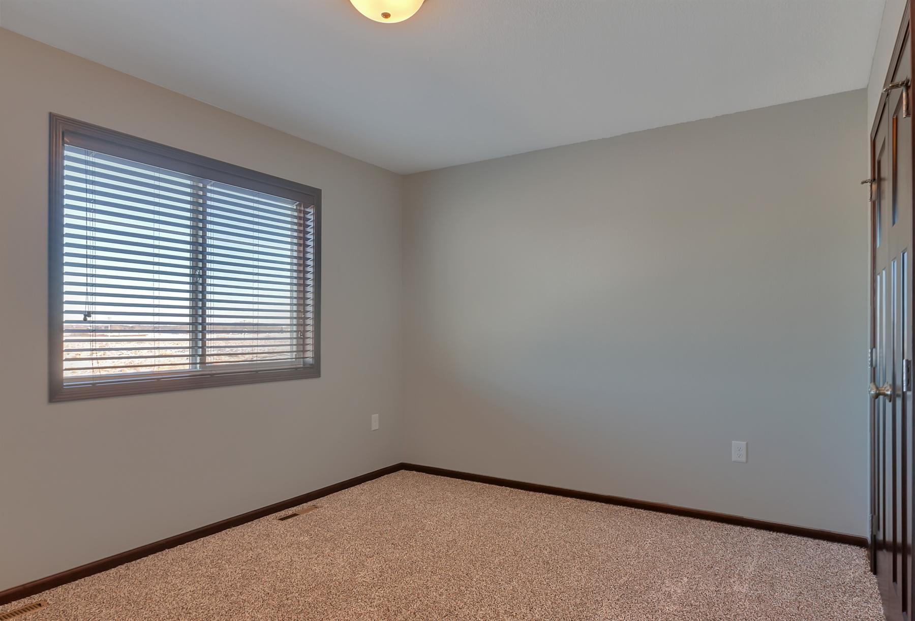 property viewer photo 19