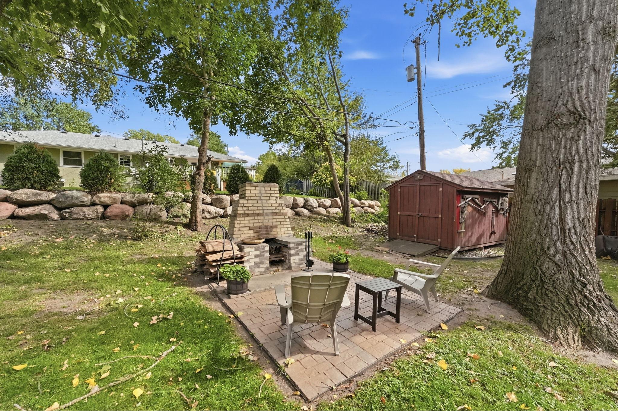 main property photo 25