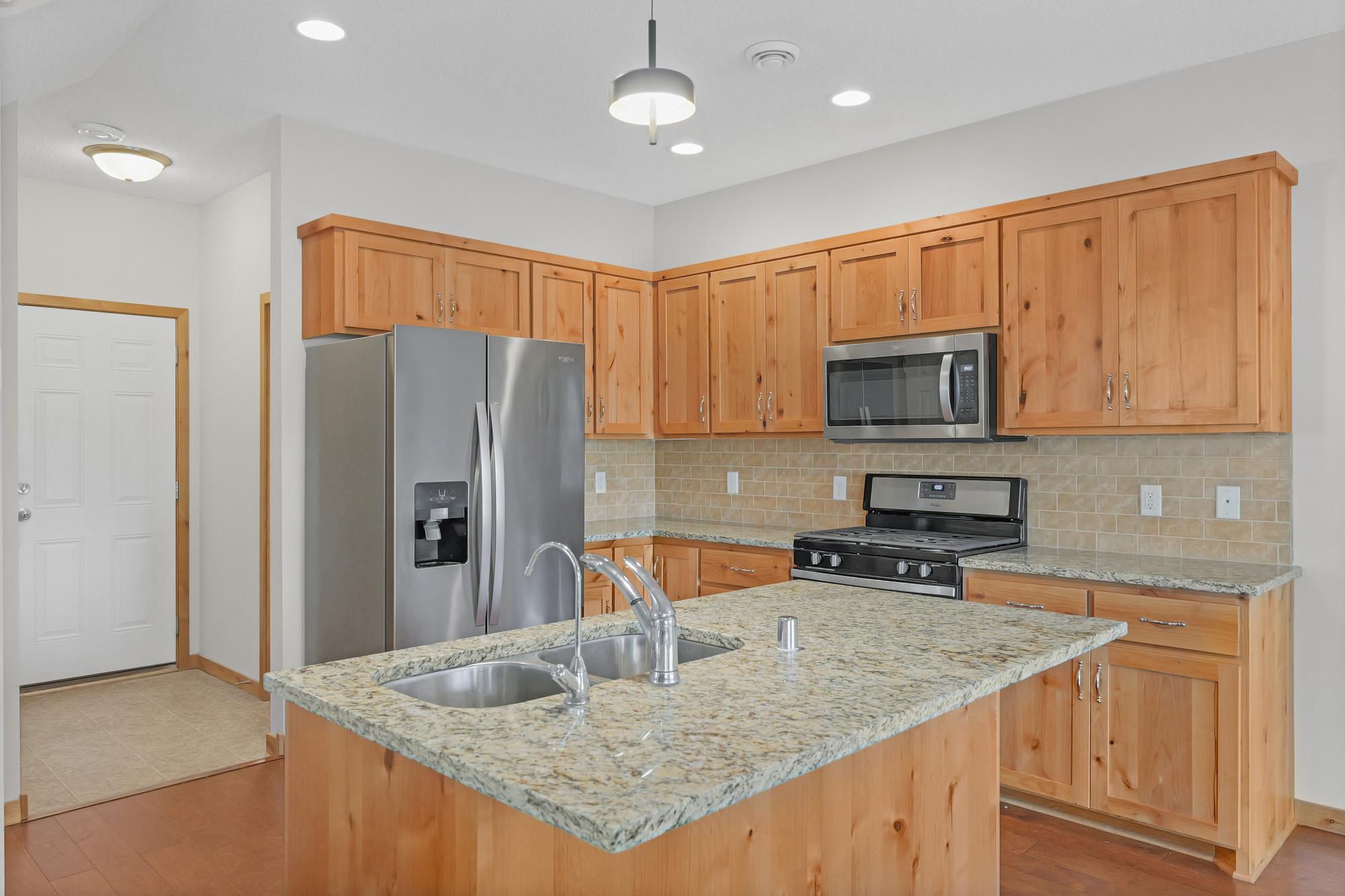 main property photo 16