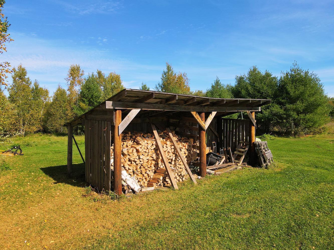 main property photo 40