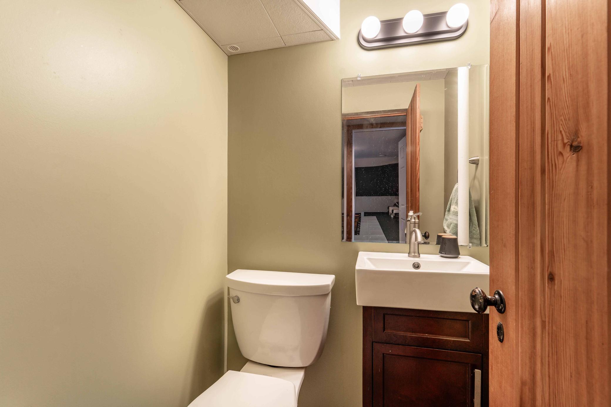 main property photo 49