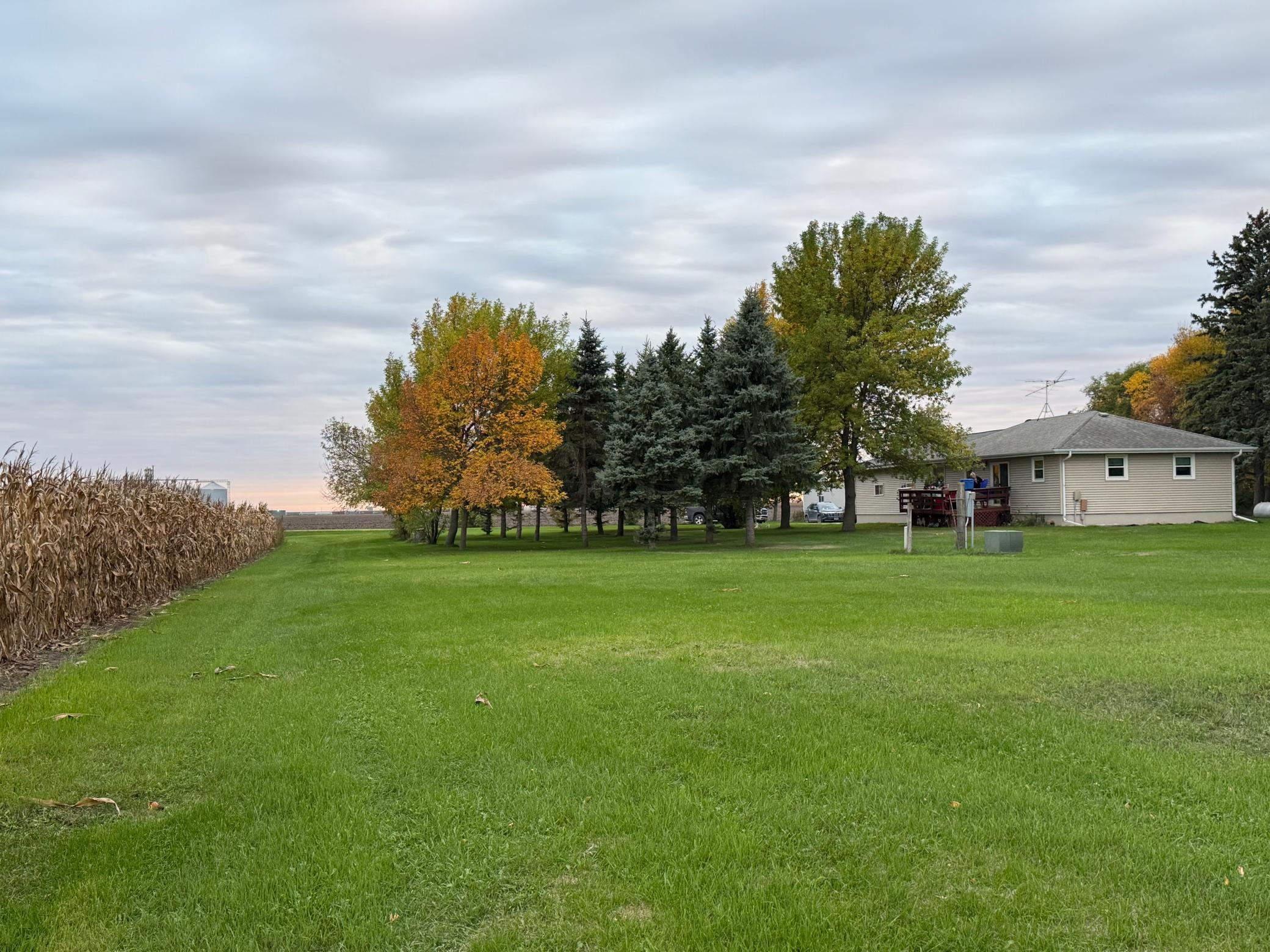 main property photo 8