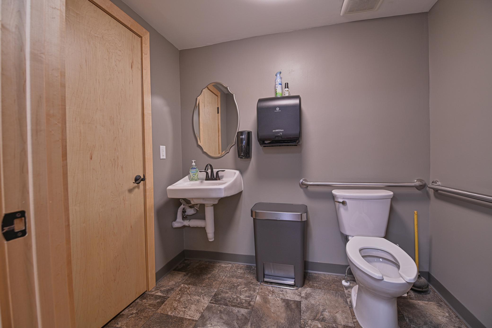 main property photo 14