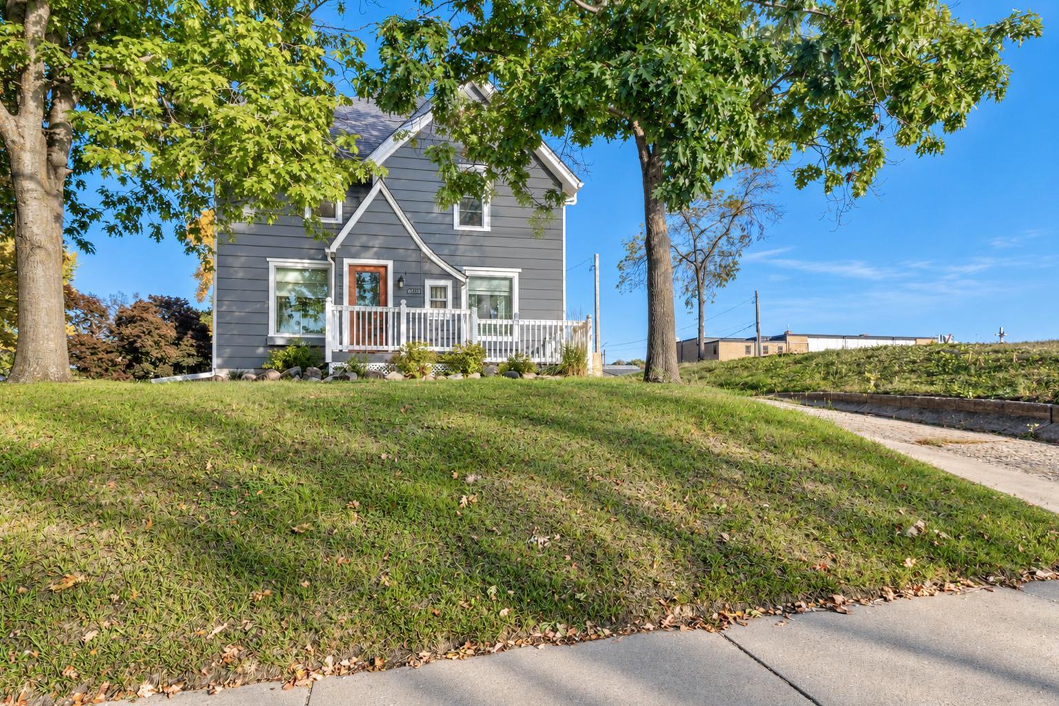 main property photo 38