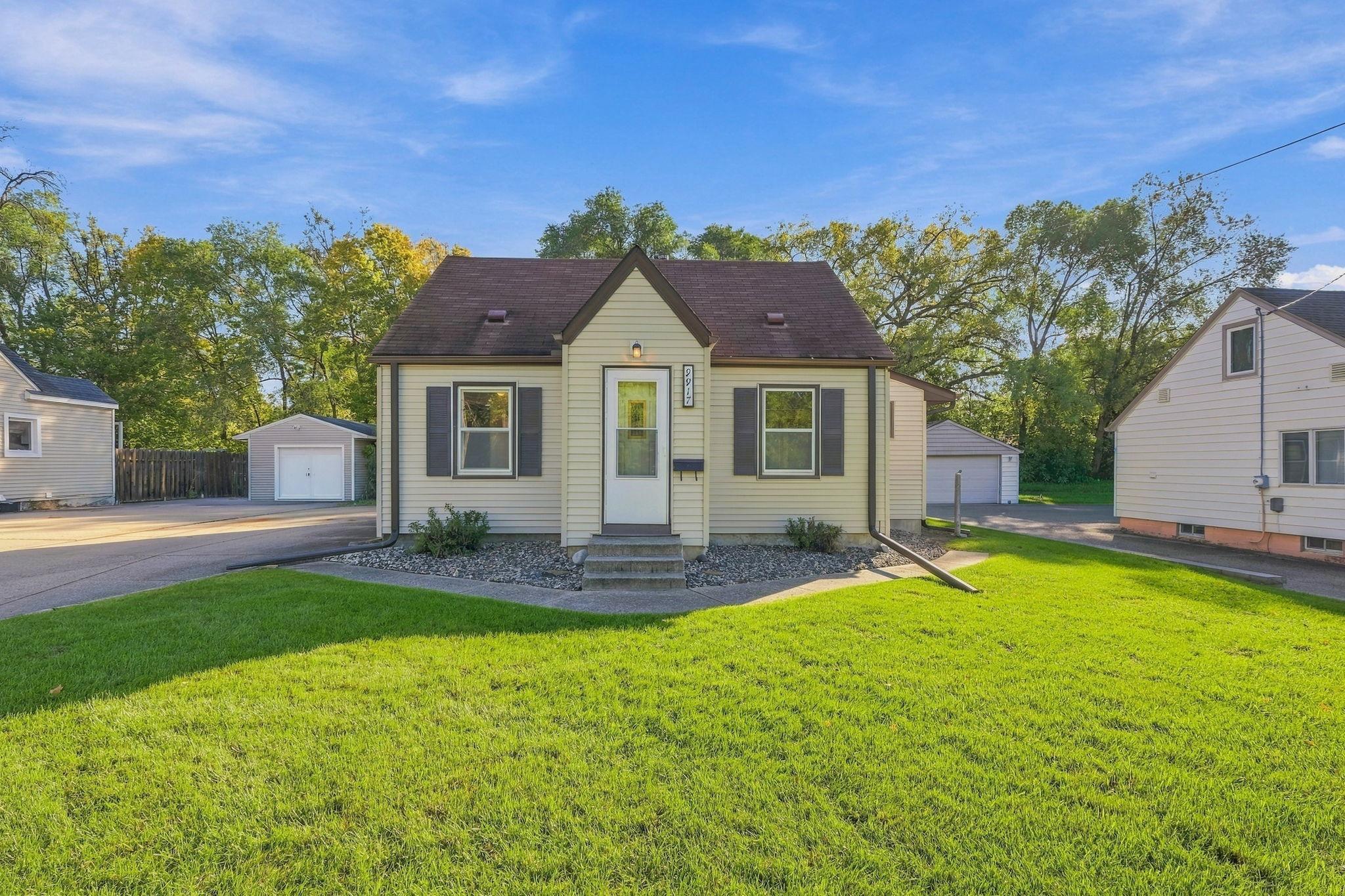 main property photo 27