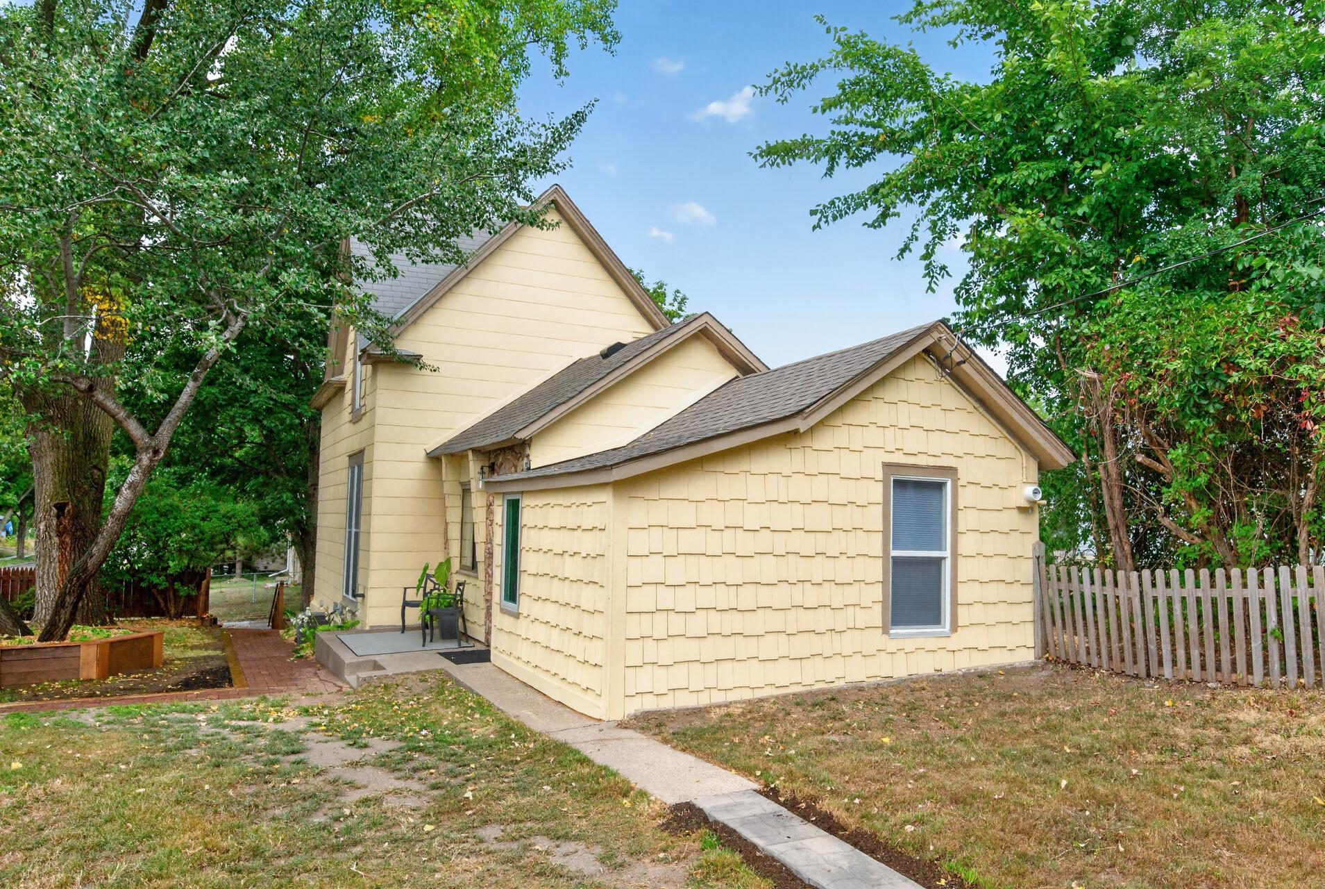 main property photo 34