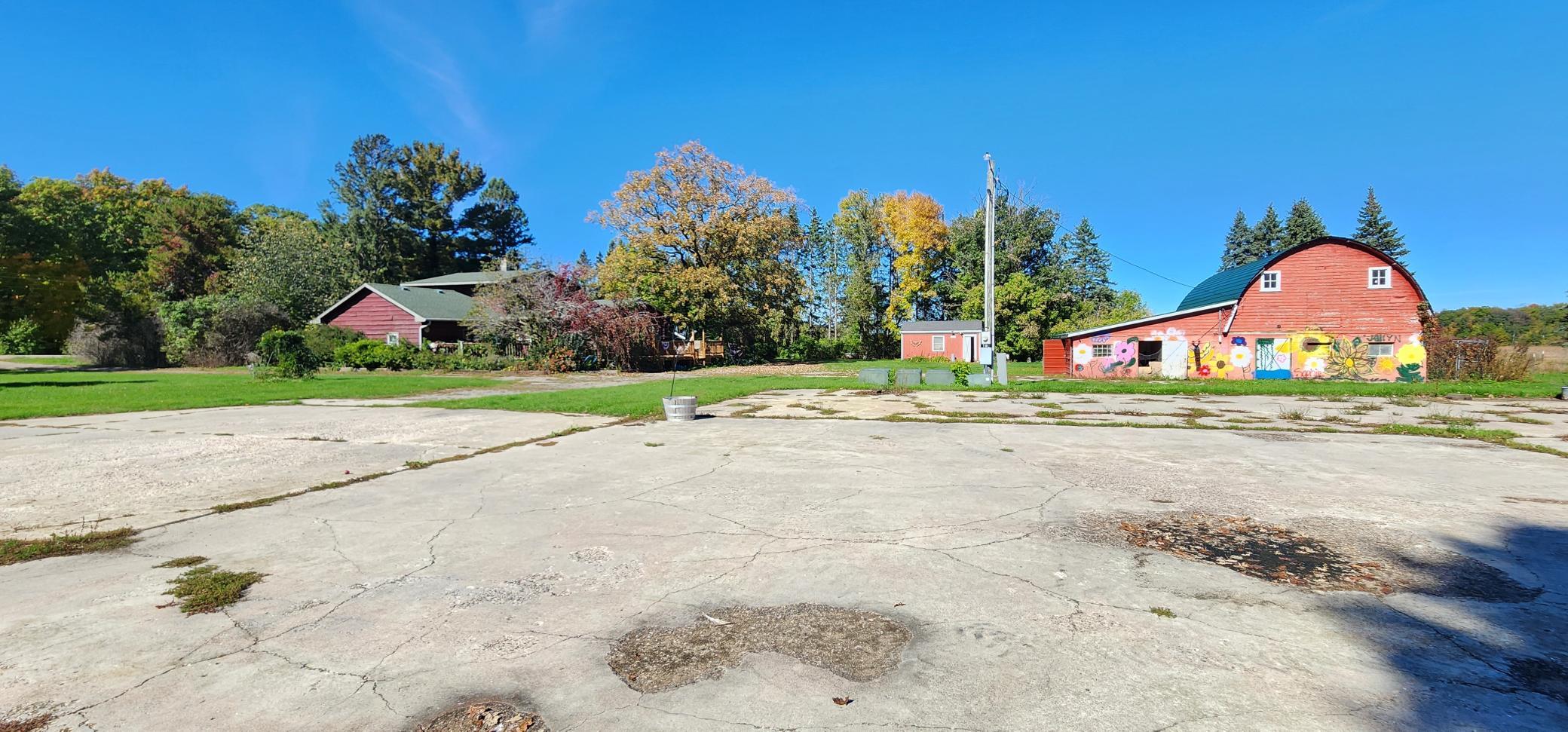 main property photo 12