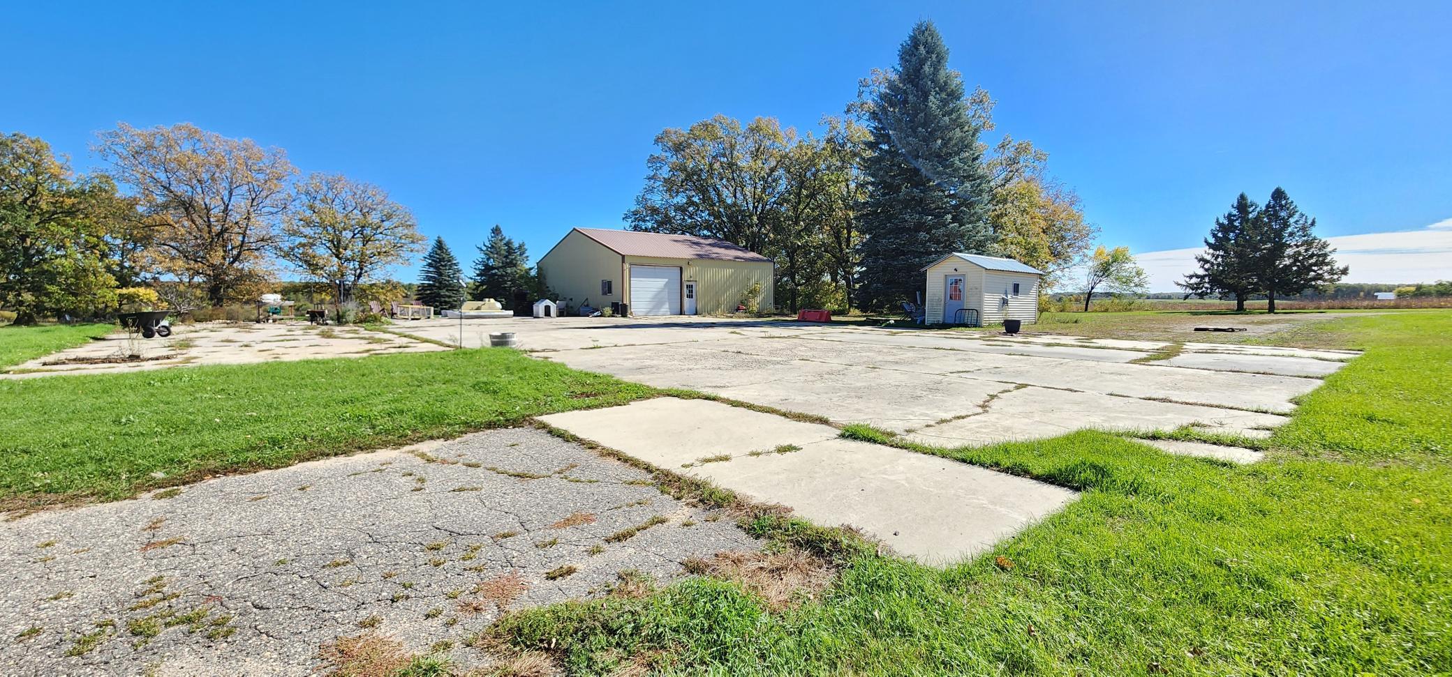 main property photo 5