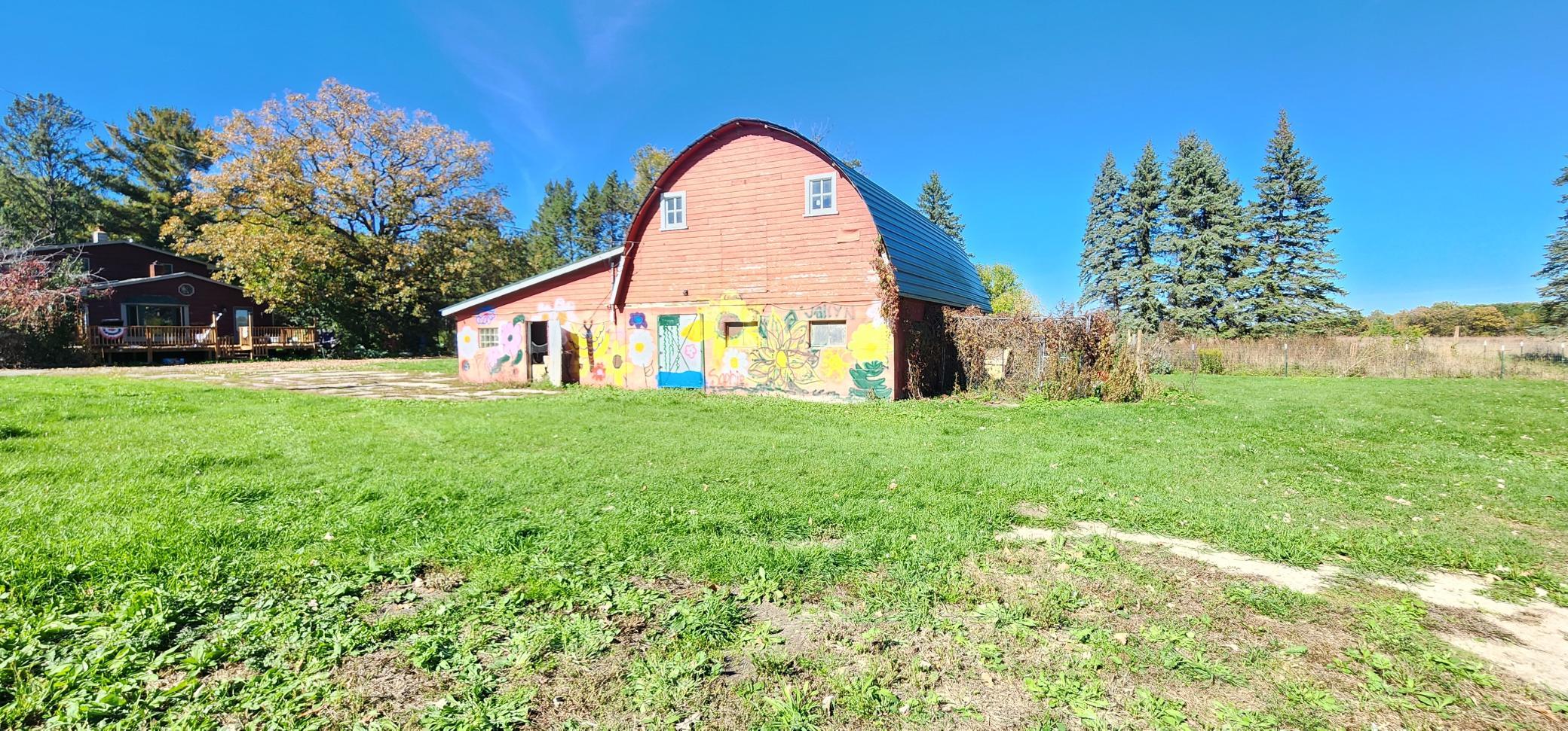 main property photo 9