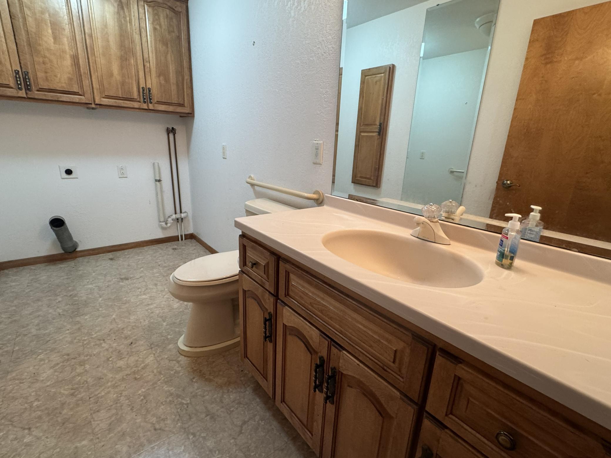 main property photo 41