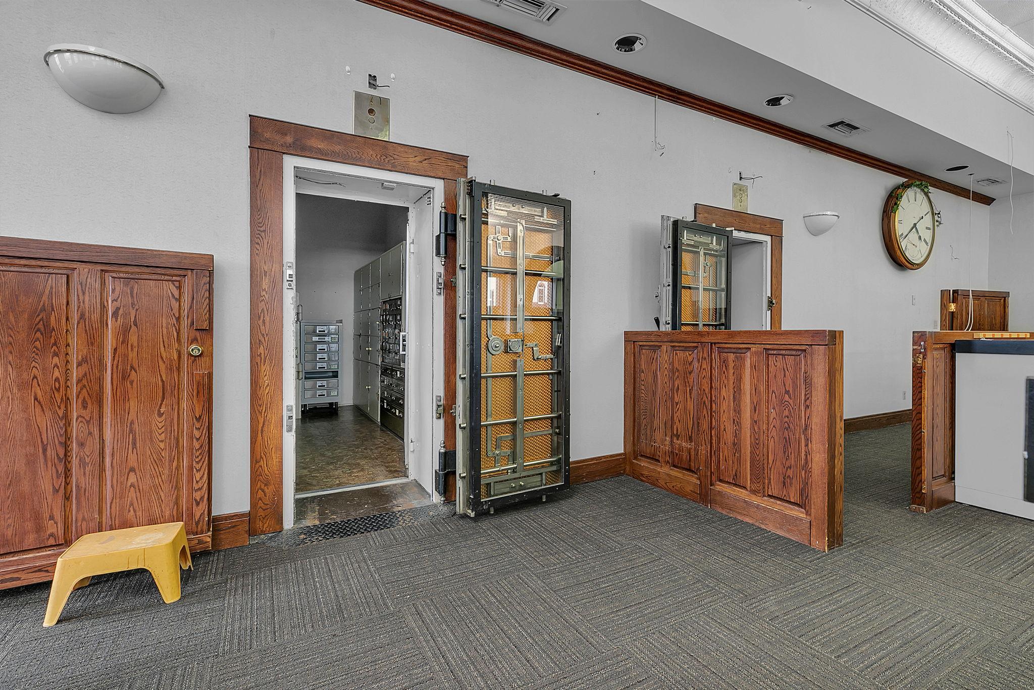 main property photo 10