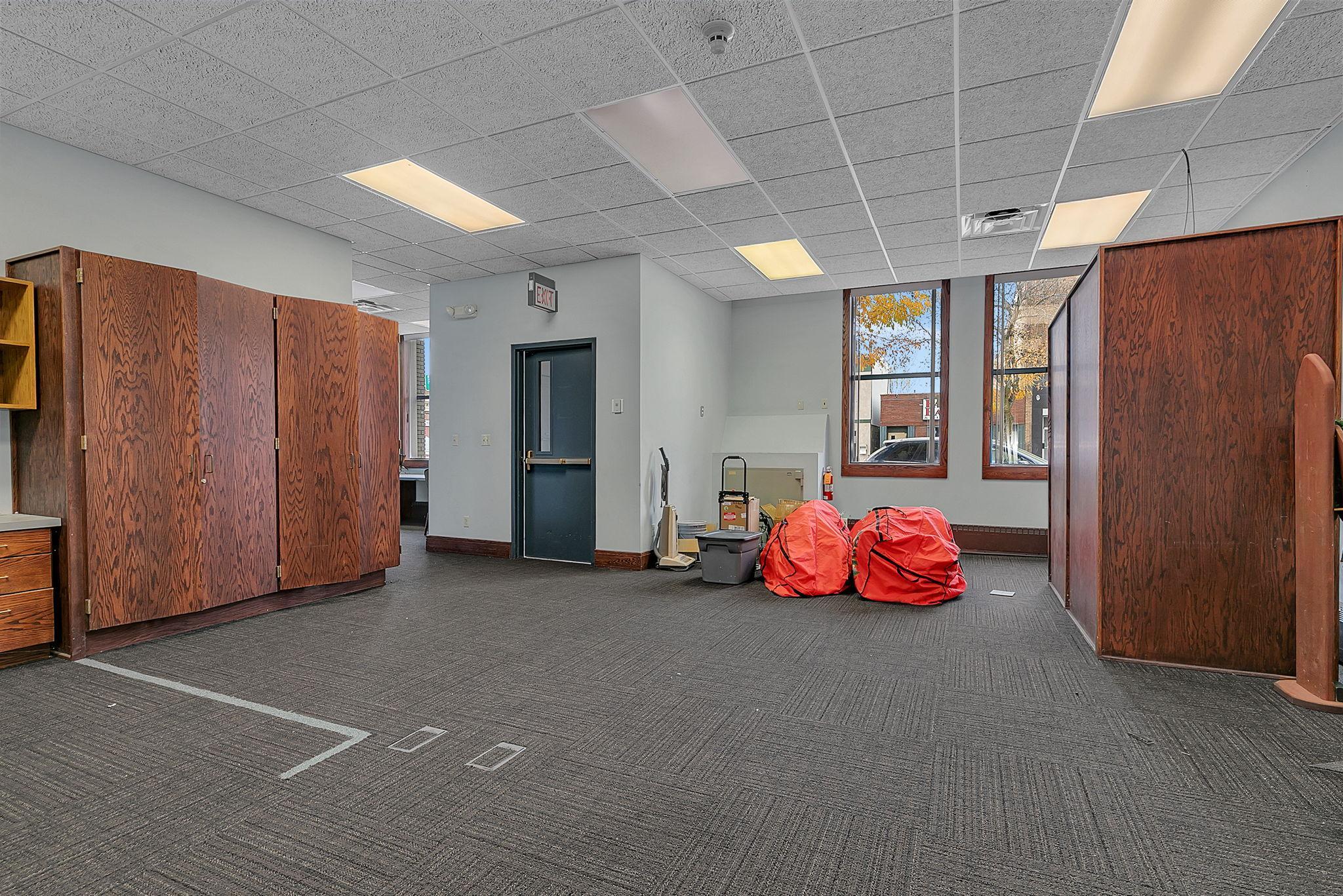 main property photo 37