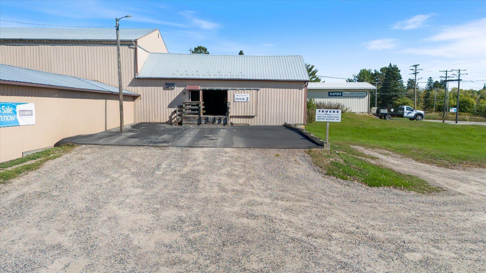 main property photo 15