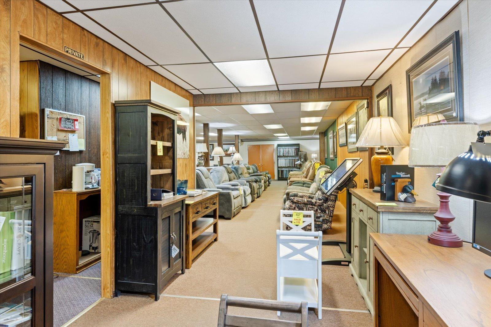 main property photo 35