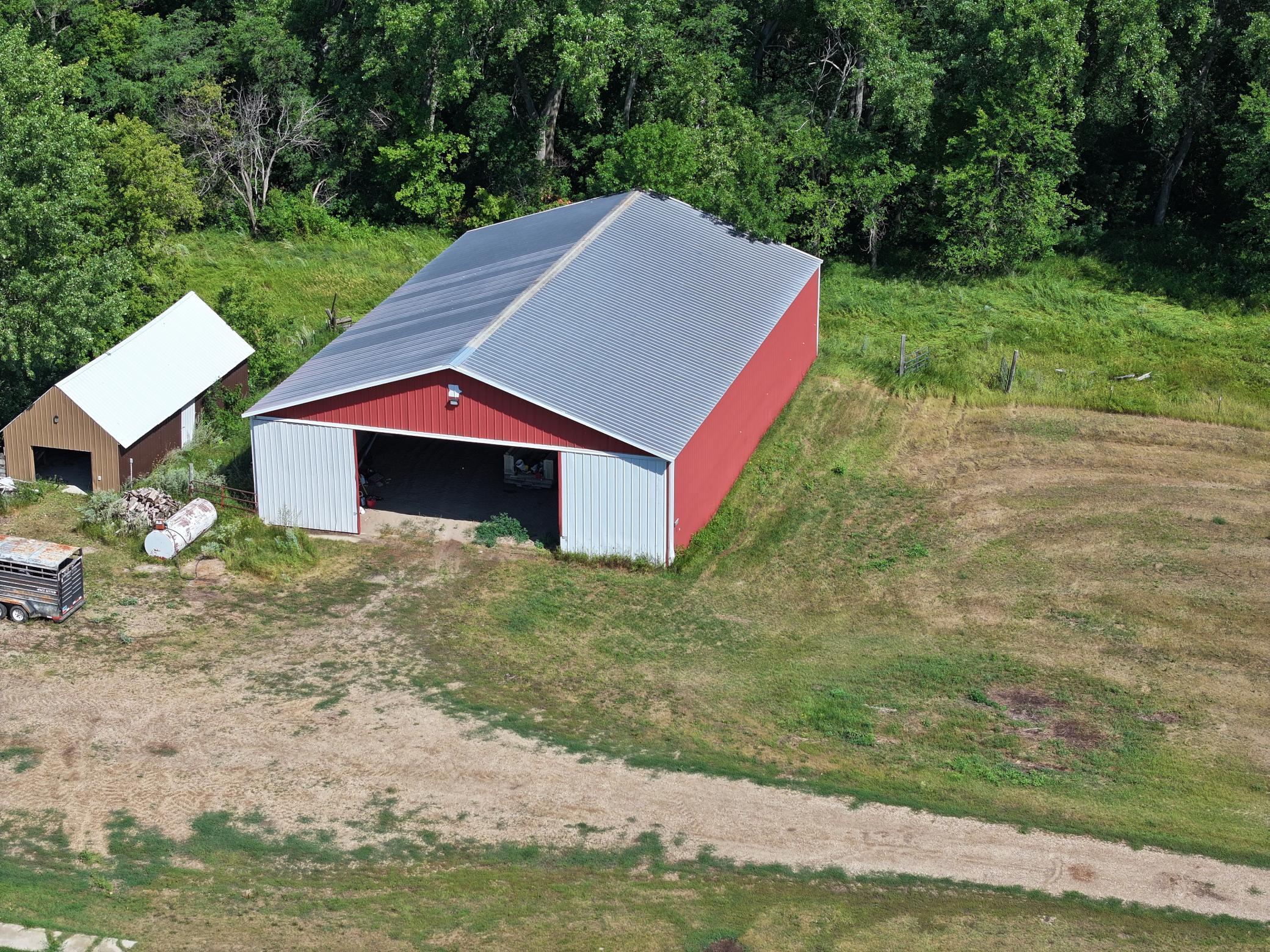 main property photo 11